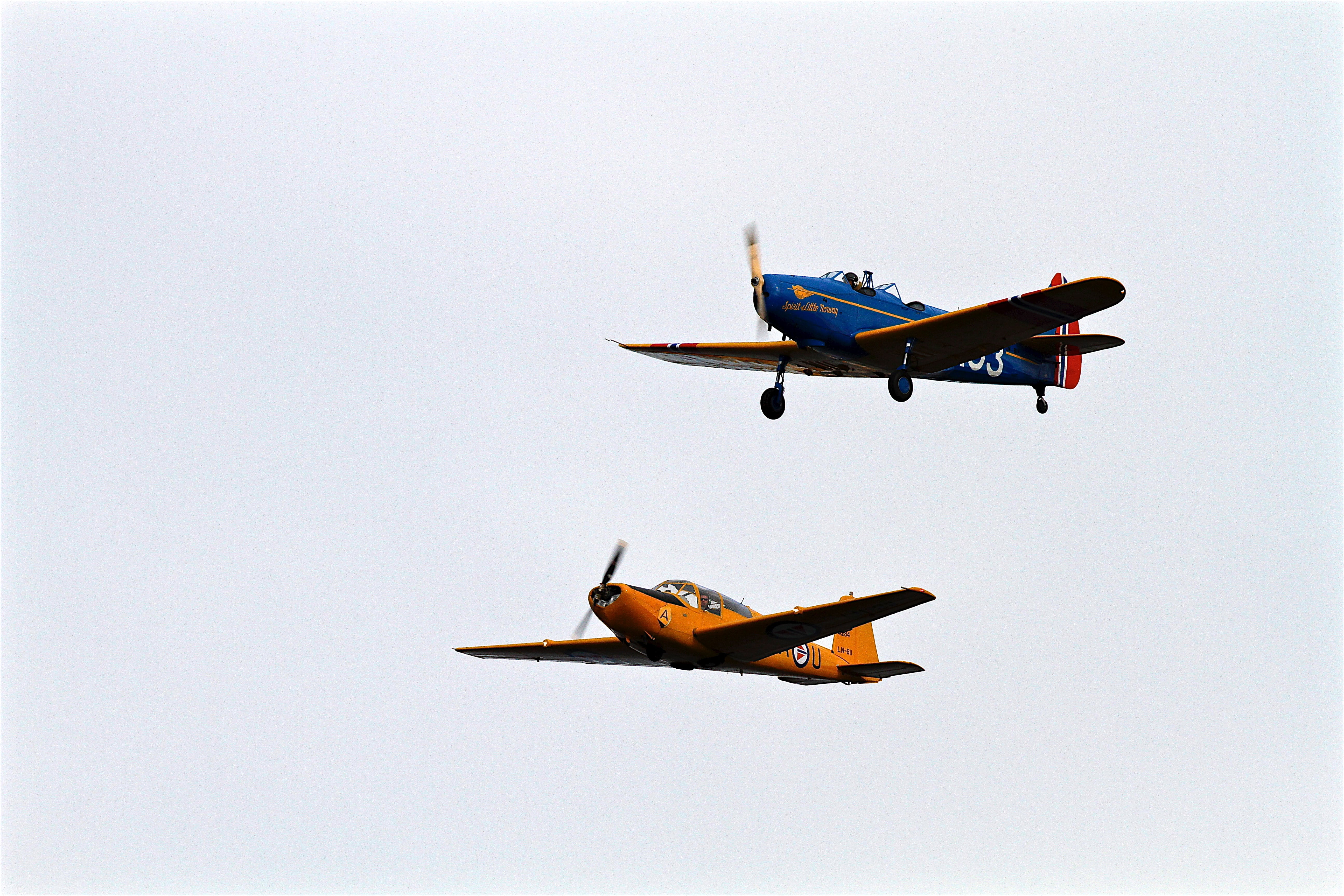 plane, airplane, military, no people, conflict, day, vacation, biplanes, 5K, motion, aircraft, vehicle, air vehicle, battle, trip, side view, air force, HD Wallpaper