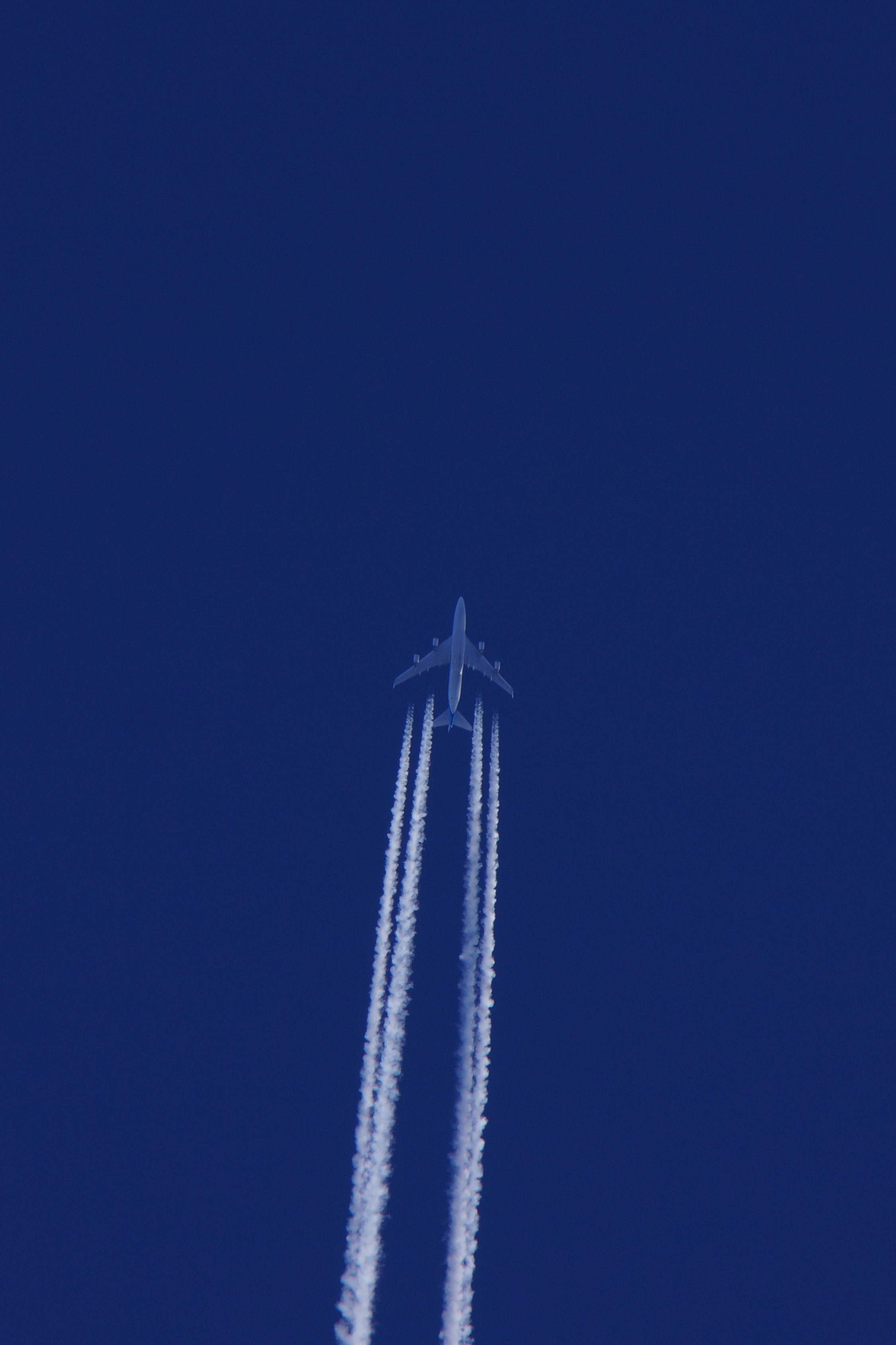 sky, copy space, low angle view, aerospace industry, turbojet, outdoors, smoke - physical structure, aircraft, vapor trail, travel, plane, airplane, on the move, Phone HD Wallpaper