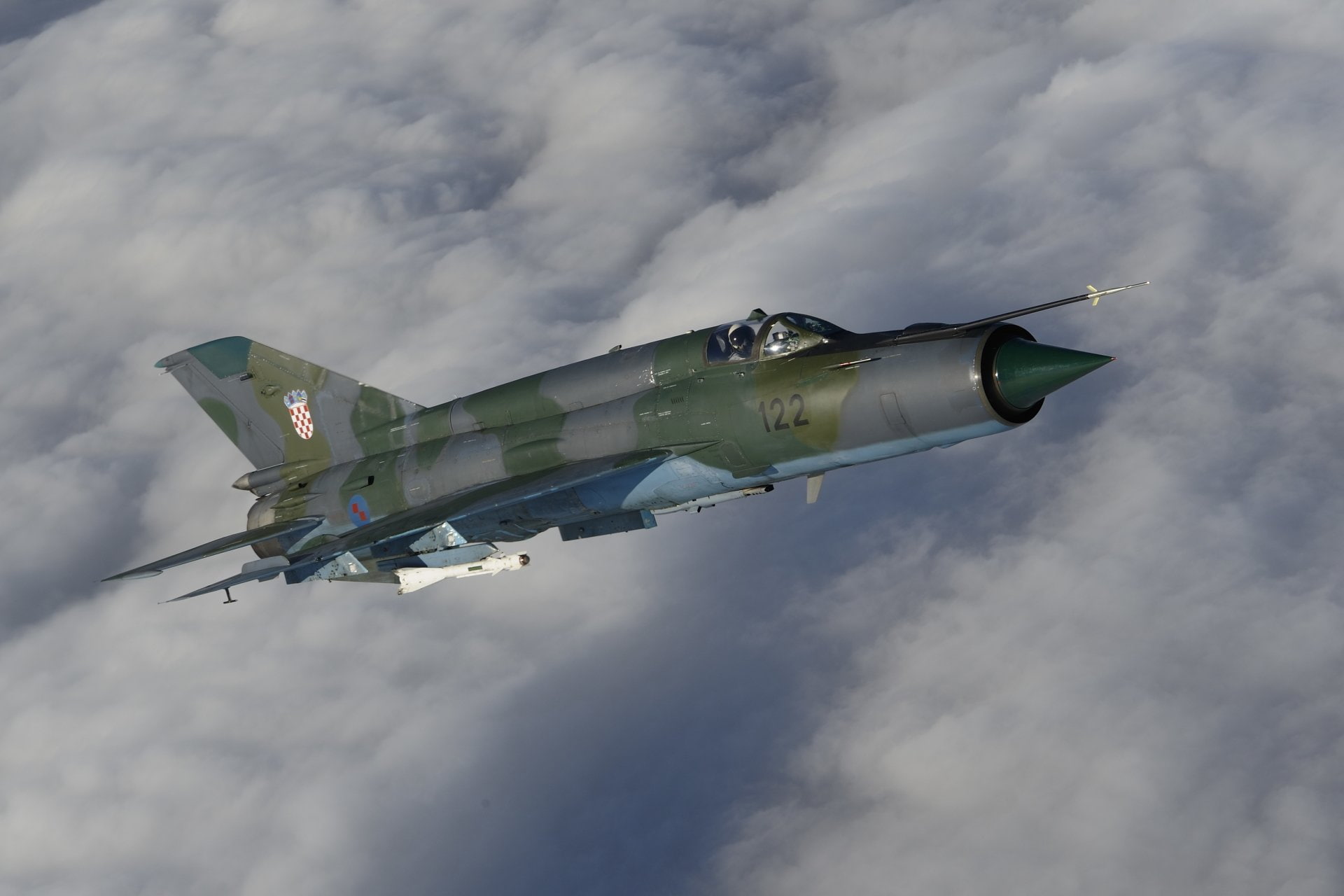 motion, mode of transportation, fighter plane, 1080P, Jet Fighters, cloud - sky, sky, side view, flying, military, no people, Mikoyan-Gurevich MiG-21, HD Wallpaper