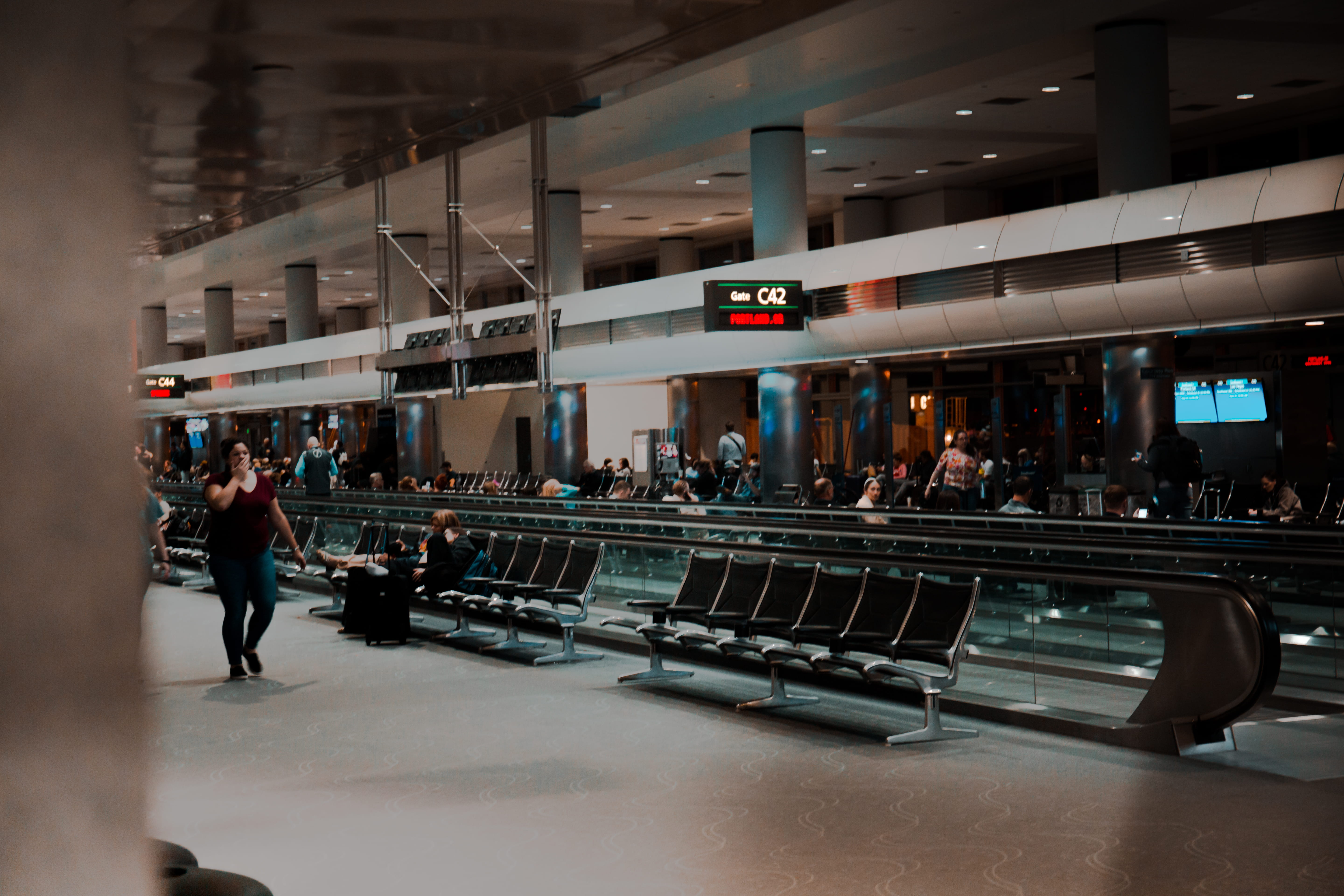 chair, united states, airport terminal, journey, urban, architectural column, walking, denver, waiting, transportation, public transportation, traveller, HD Wallpaper