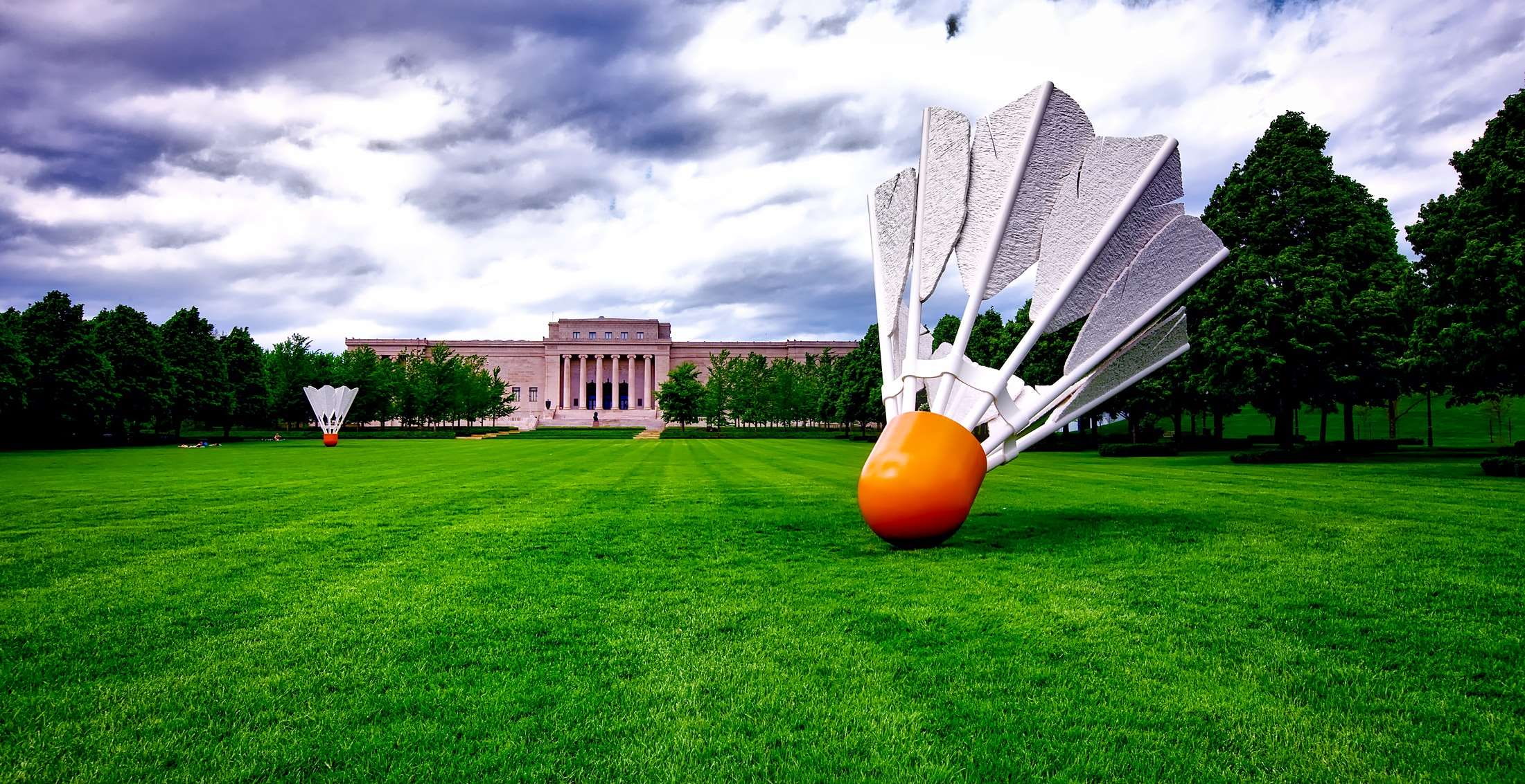 outdoors, cloud - sky, missouri, green color, growth, sky, sculptures, landmark, scenic, 1080P, clouds, grass, land, built structure, architecture, atkins art museum, HD Wallpaper