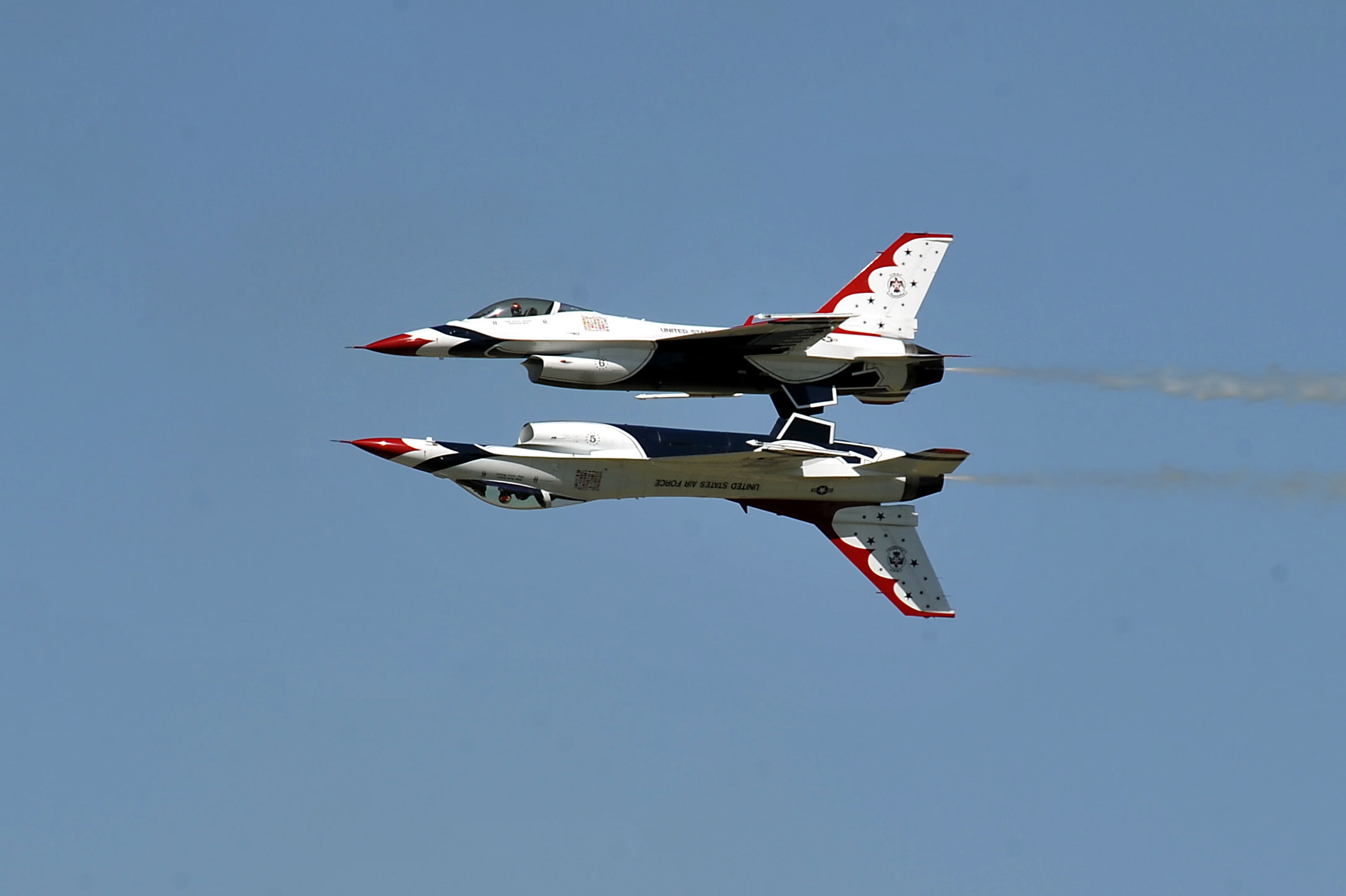 mode of transportation, army, transportation, government, on the move, the air, jets, airshow, day, plane, mirror, The Thunderbirds, 1080P, calypso, BBC, HD Wallpaper