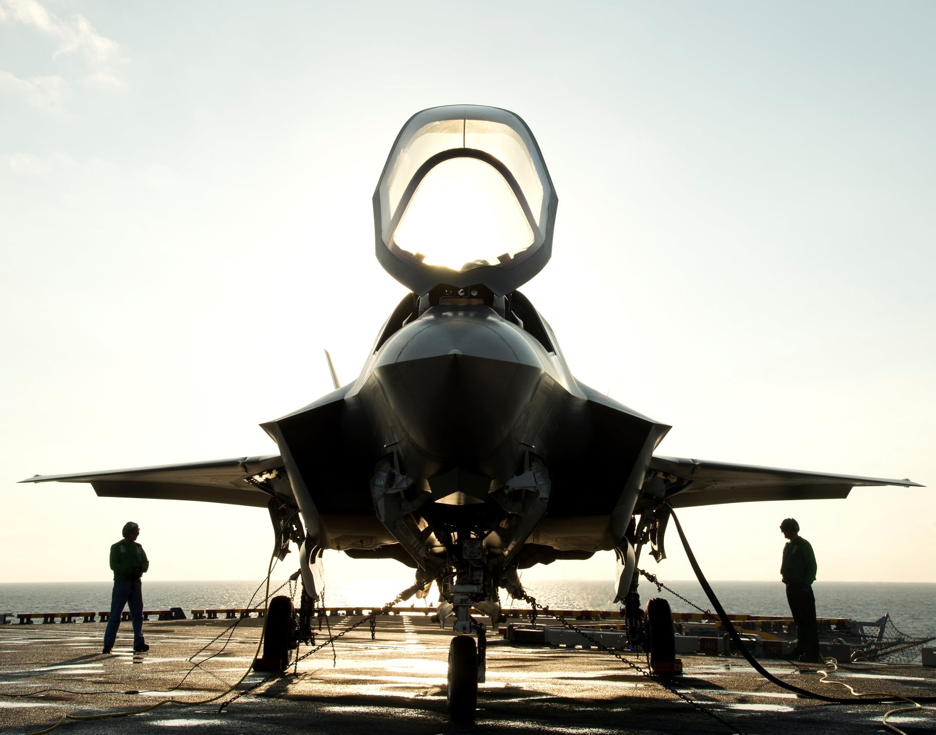 golden, army, silhouettes, two people, pilot, lockheed martin, mode of transportation, nature, real people, transportation, uniform, ship, government, aircraft, HD Wallpaper