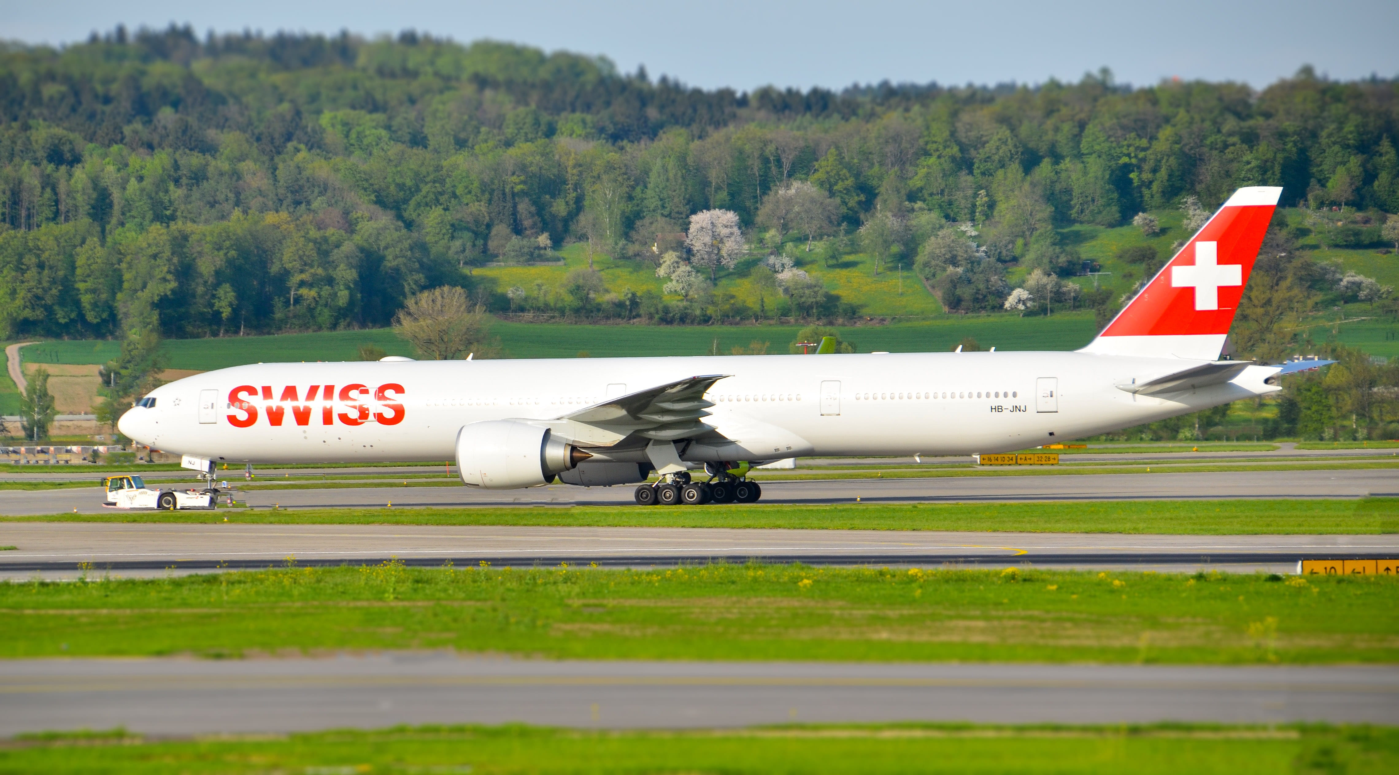vacations, departure, 777, airport, land, no people, zrh, transport system, mode of transportation, nozzles, aerospace industry, jet, green color, flight, HD Wallpaper