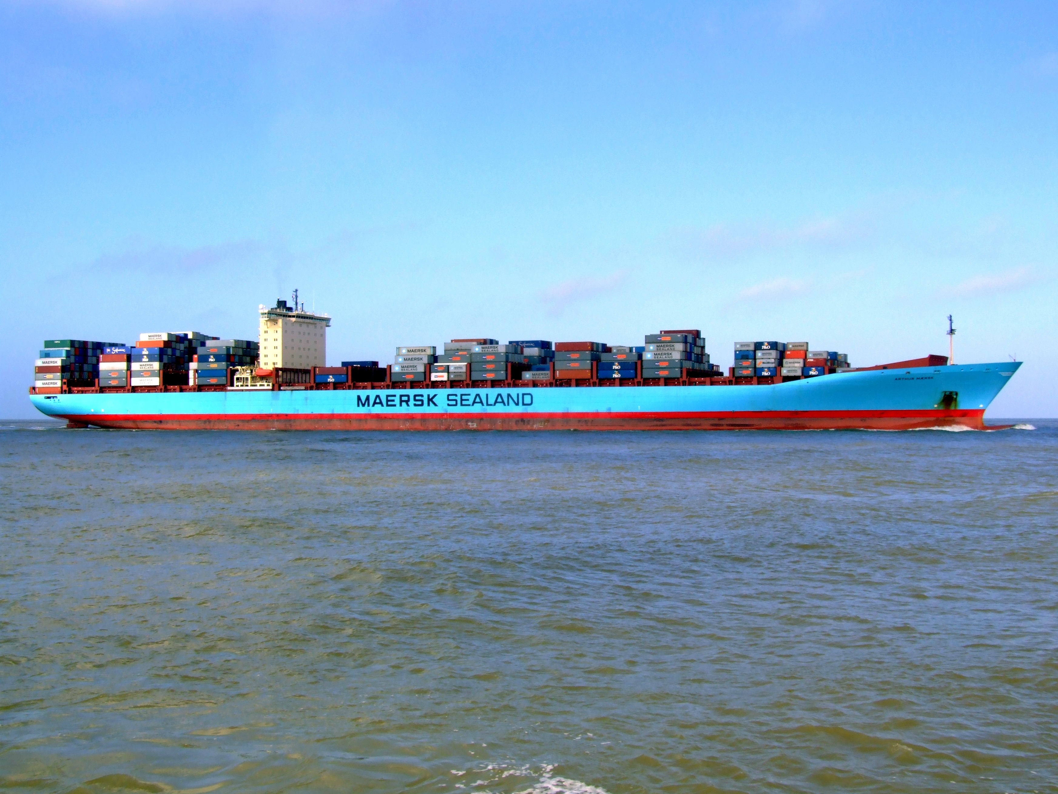 no people, business, container ship, cargo, shipping, mode of transportation, sea, sky, sailing, 2K, waterfront, container, passenger craft, blue, vessel, HD Wallpaper