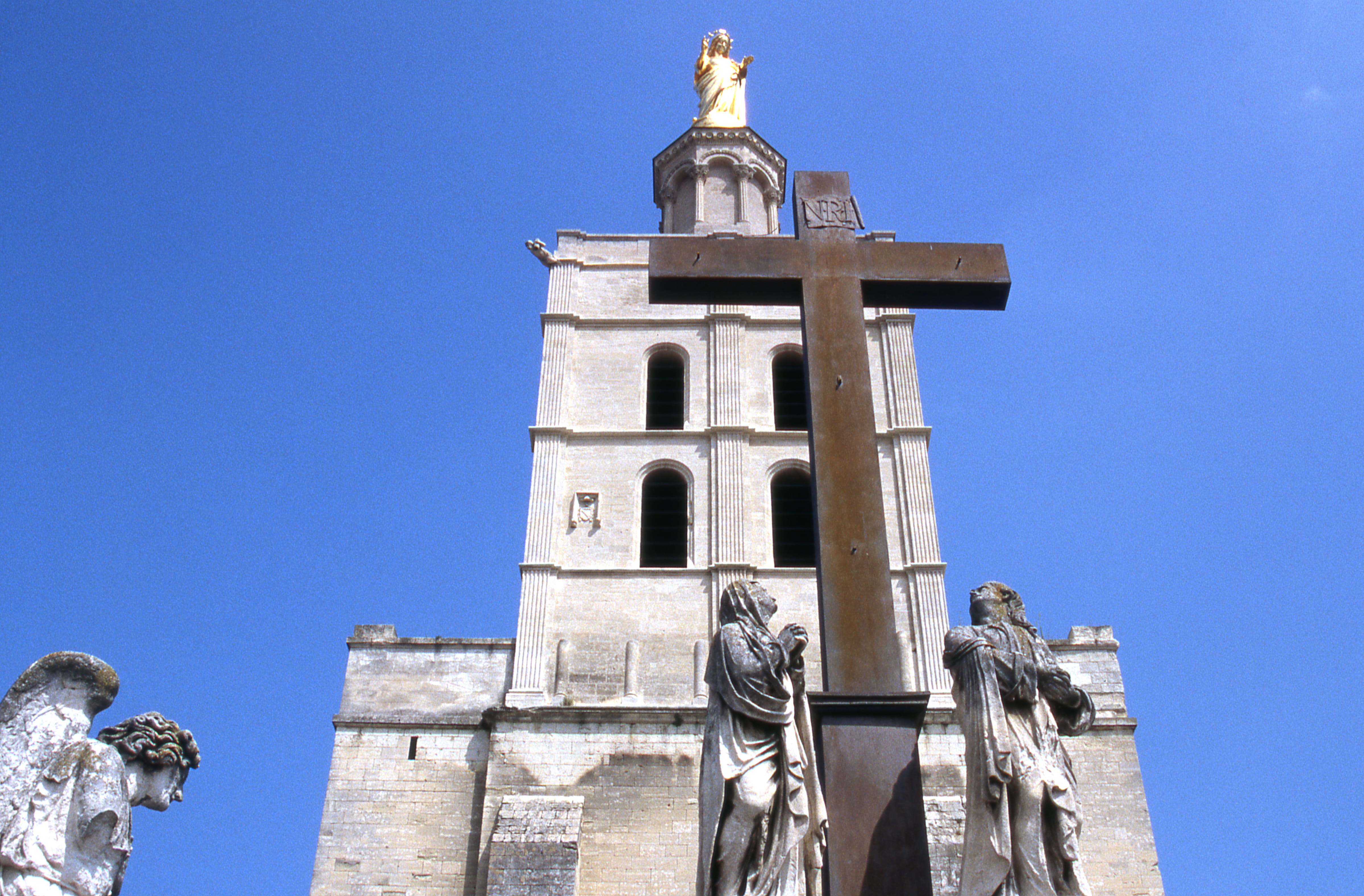 pope, belief, art and craft, representation, clear sky, avignon, france, religion, no people, male likeness, built structure, architecture, building exterior, HD Wallpaper