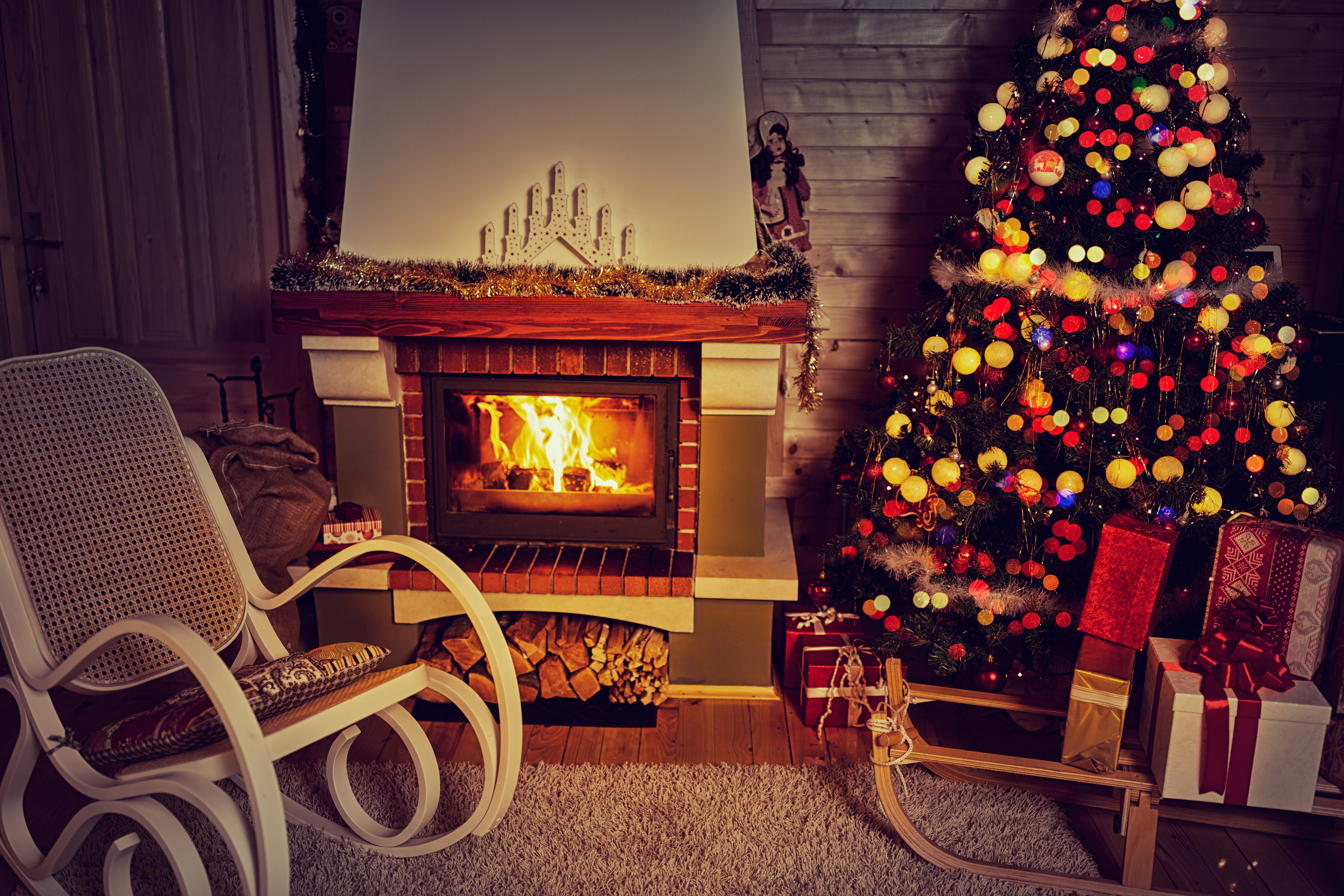 glowing, red, holiday - event, merry christmas, decoration, burning, light - Natural Phenomenon, domestic Room, home Interior, black, holiday celebration, HD Wallpaper