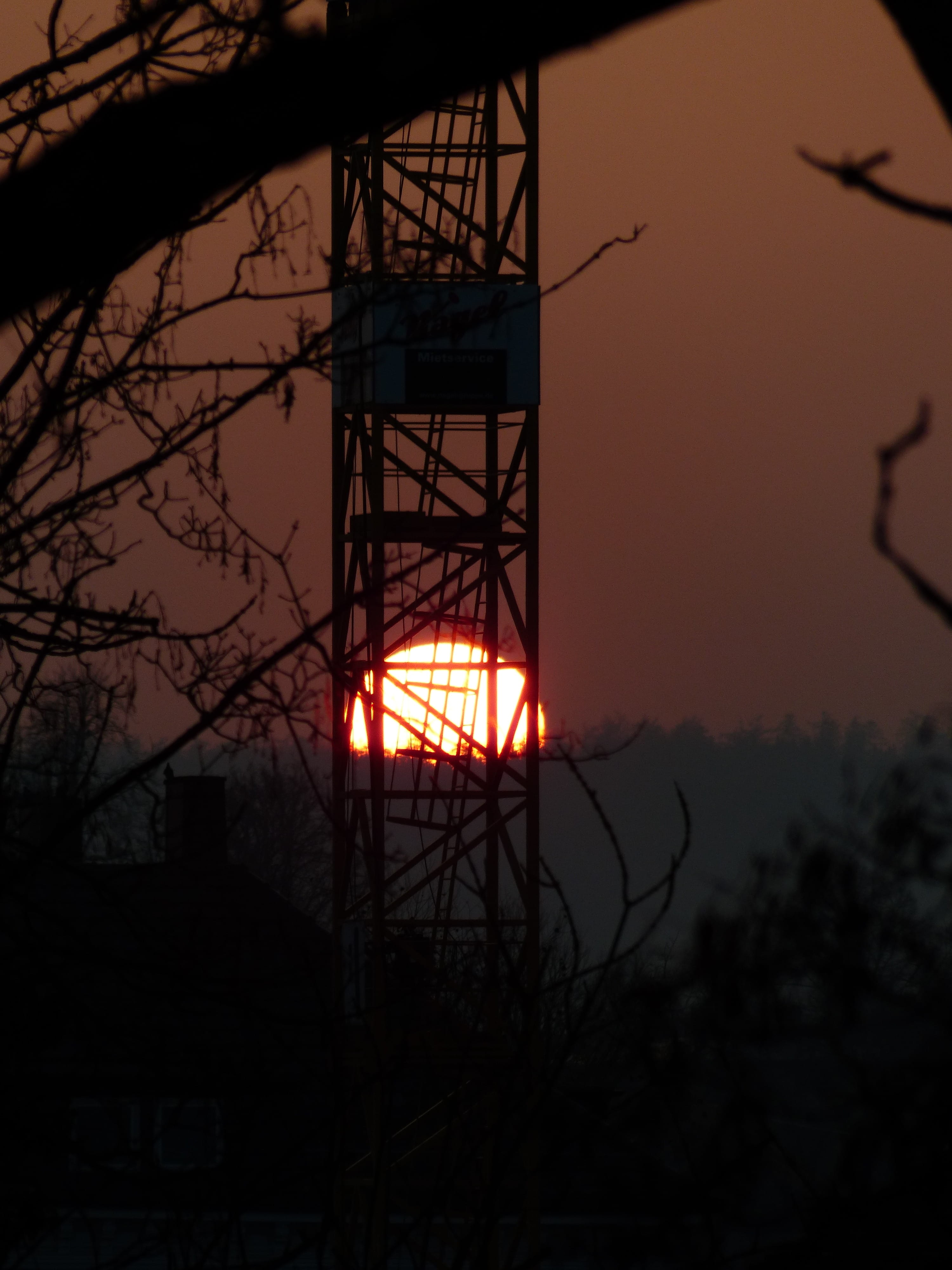 Sunset, Scaffold, nature, Sun, no people, evening, cloud - sky, architecture, tree, bare tree, branch, building exterior, outdoors, orange color, crane, Phone HD Wallpaper