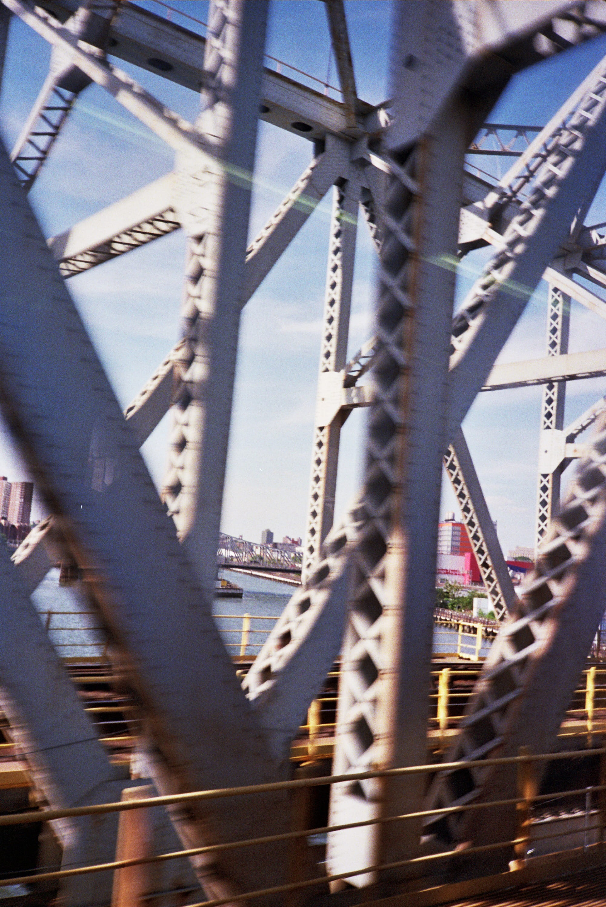 nature, new york, transportation, building exterior, 2K, united states, day, film, harlem river drive, city, bridge, tourism, no people, bridge - man made structure, Phone HD Wallpaper