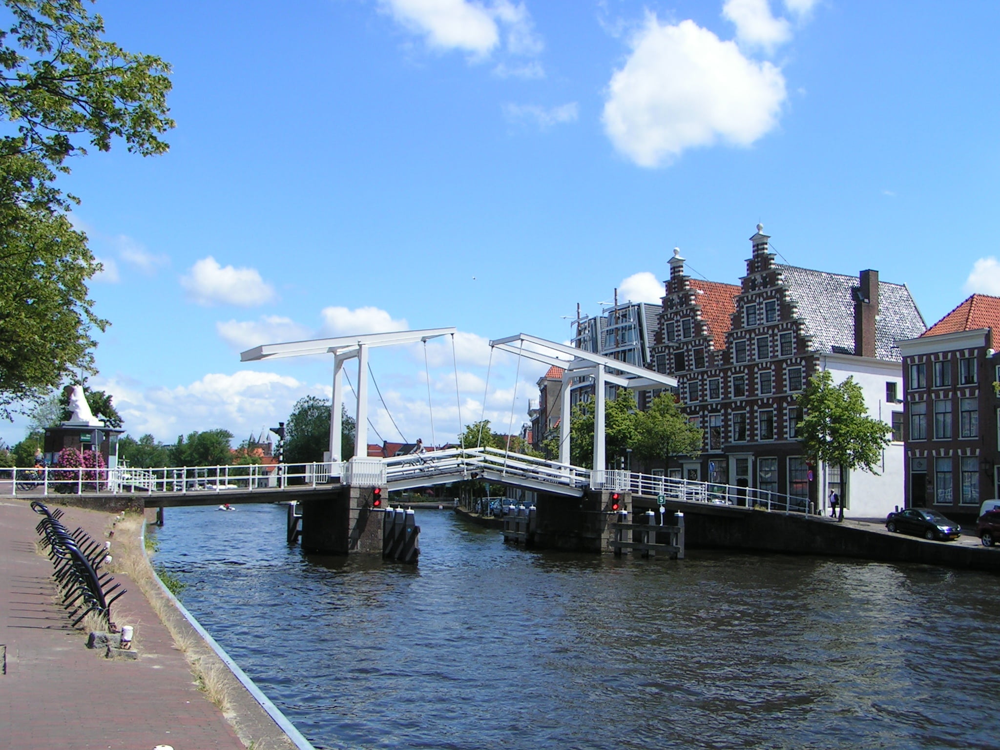 water, architecture, building exterior, river, harlem, cloud - sky, tourism, bridge - man made structure, city, bridge, netherlands, spaarne, travel destinations, HD Wallpaper