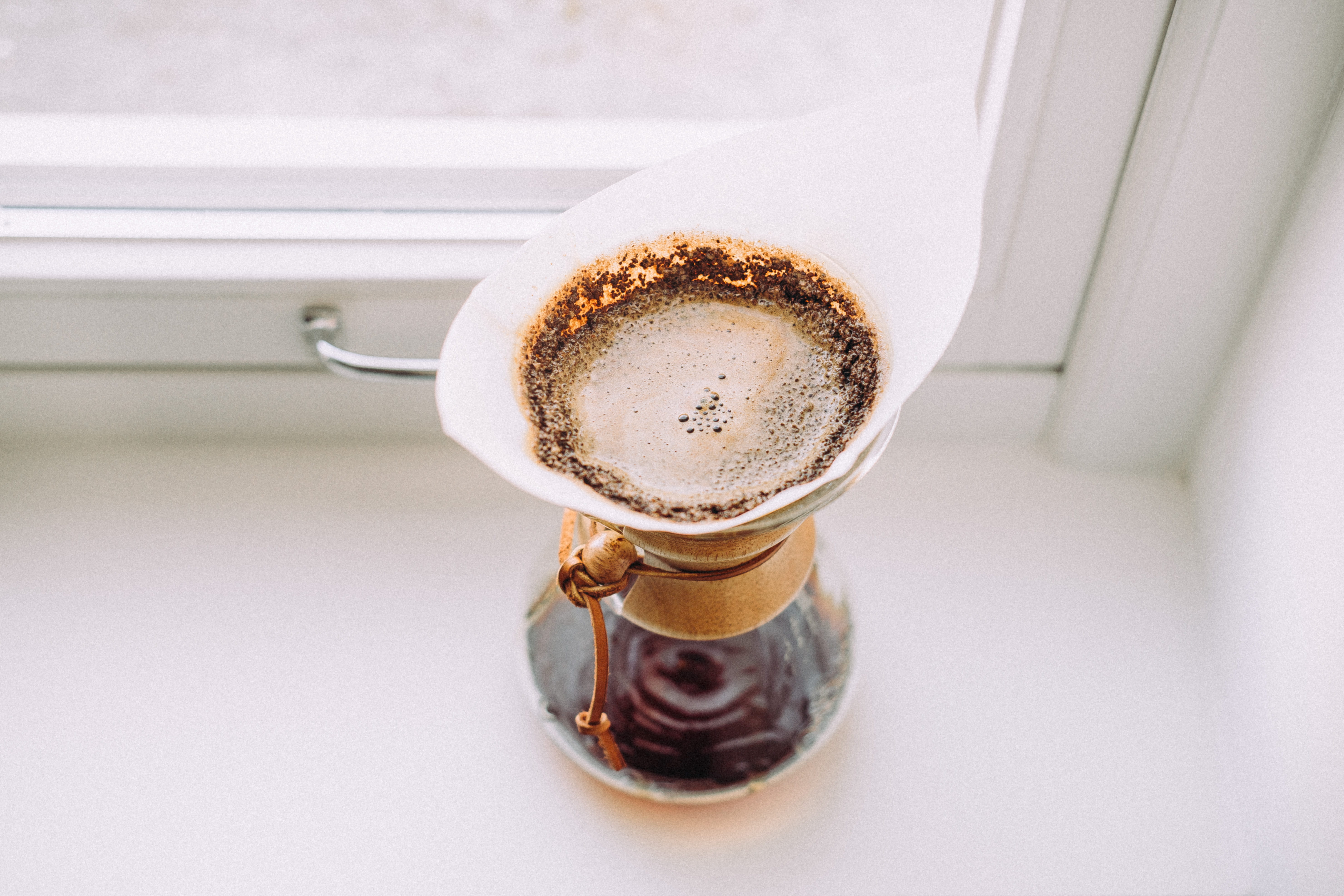 coffee cup, food and drink, appliance, brewing, indoors, coffee pot, close-up, preparation, chemex, filter, coffee brewer, coffee, still life, crockery, HD Wallpaper