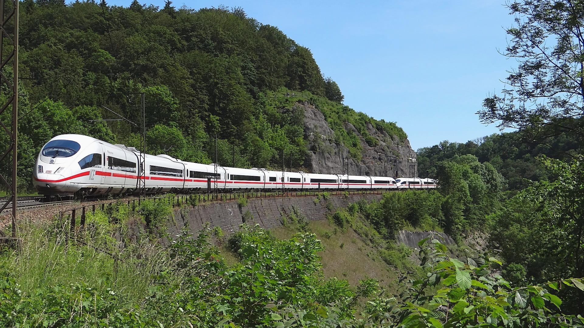 public transportation, Climb, beauty in nature, motion, outdoors, Ice, train, speed, green color, travel Locations, water, growth, day, mode of transportation, HD Wallpaper