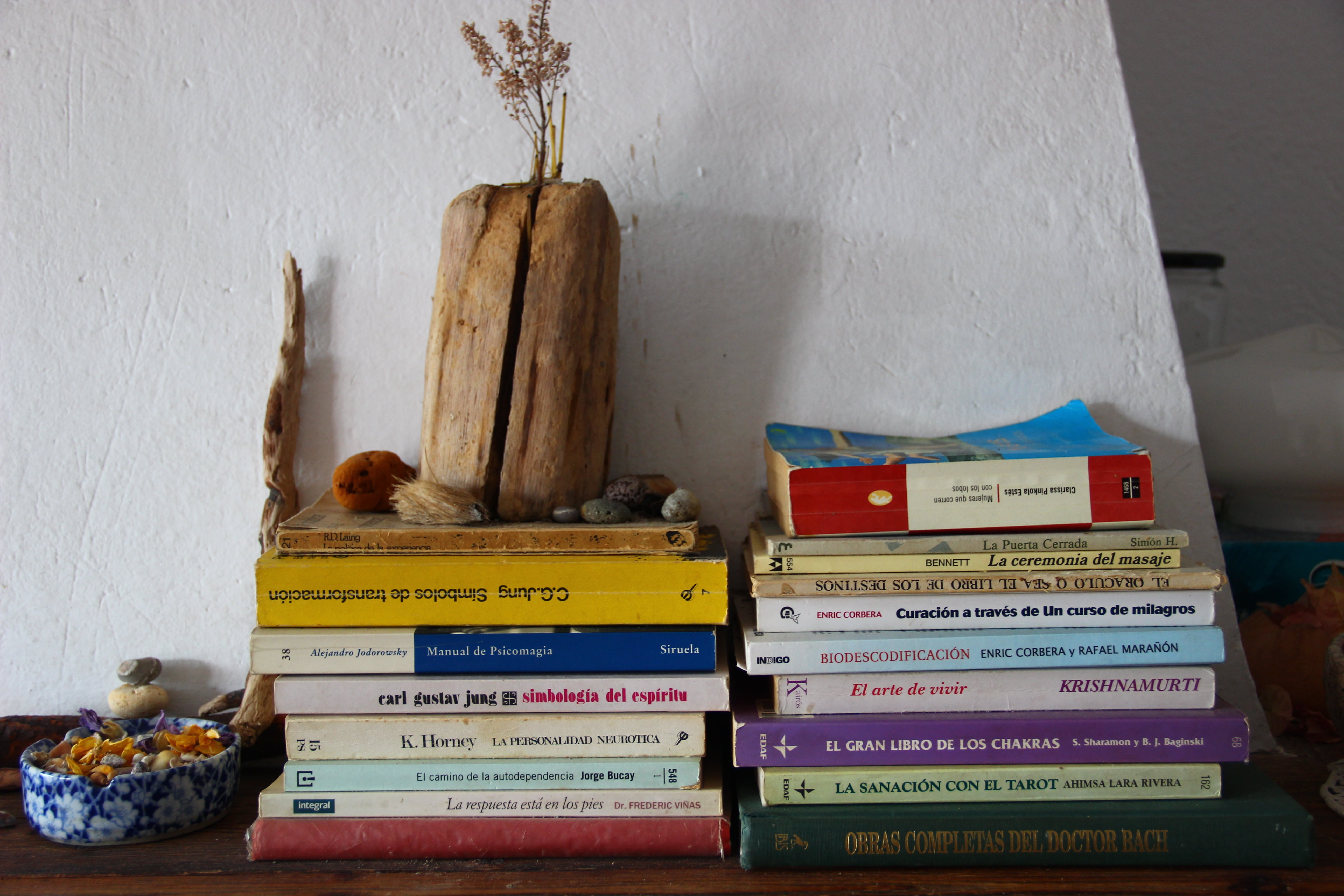 still life, choice, well being, books, box, 5K, mantelpiece, text, book shelf, book shelves, large group of objects, container, wall - building feature, HD Wallpaper