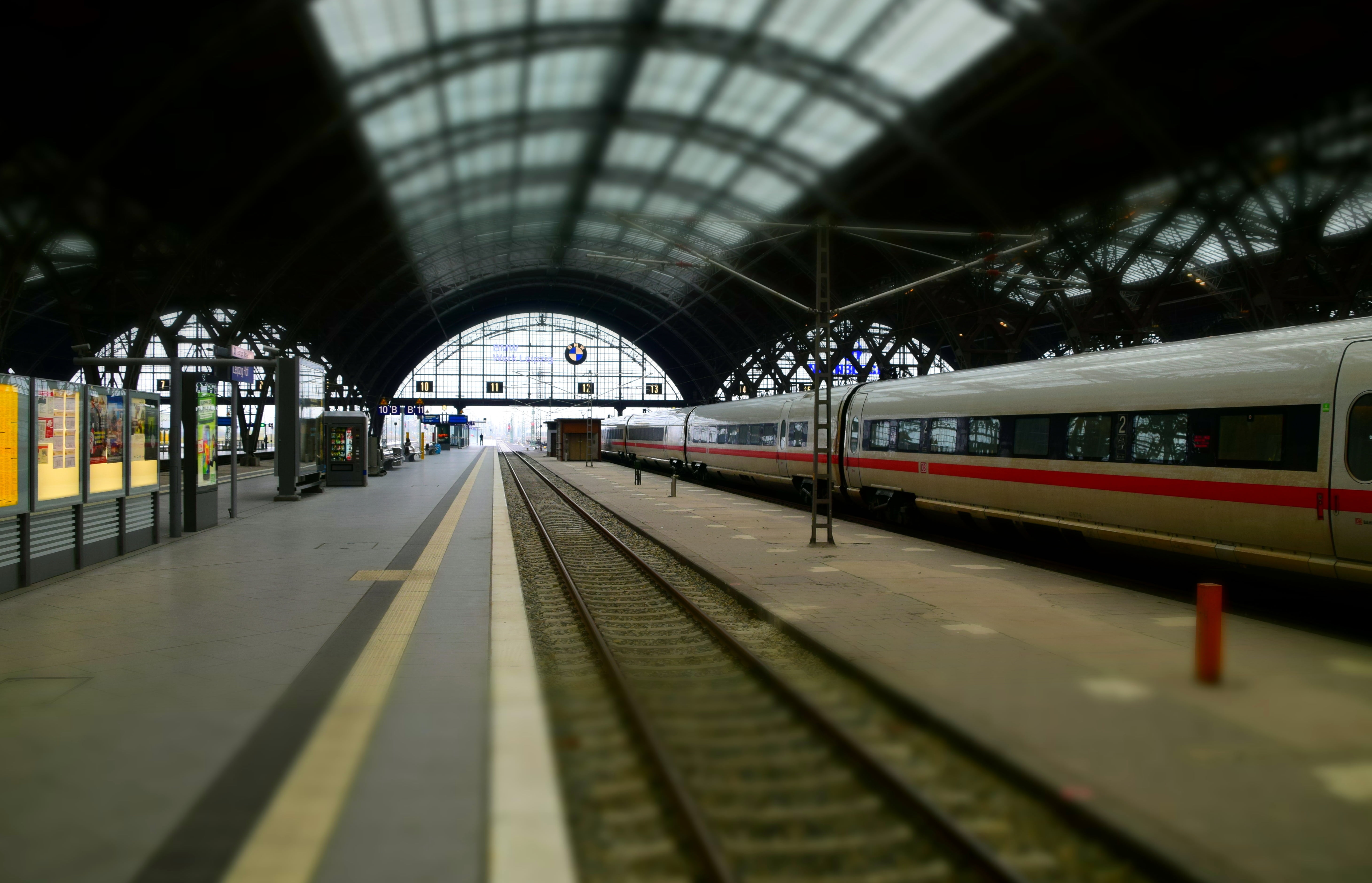leaving, ice, railroad station platform, mode of transportation, railway tracks, ceiling, architecture, arch, train, public transportation, railroad station, HD Wallpaper