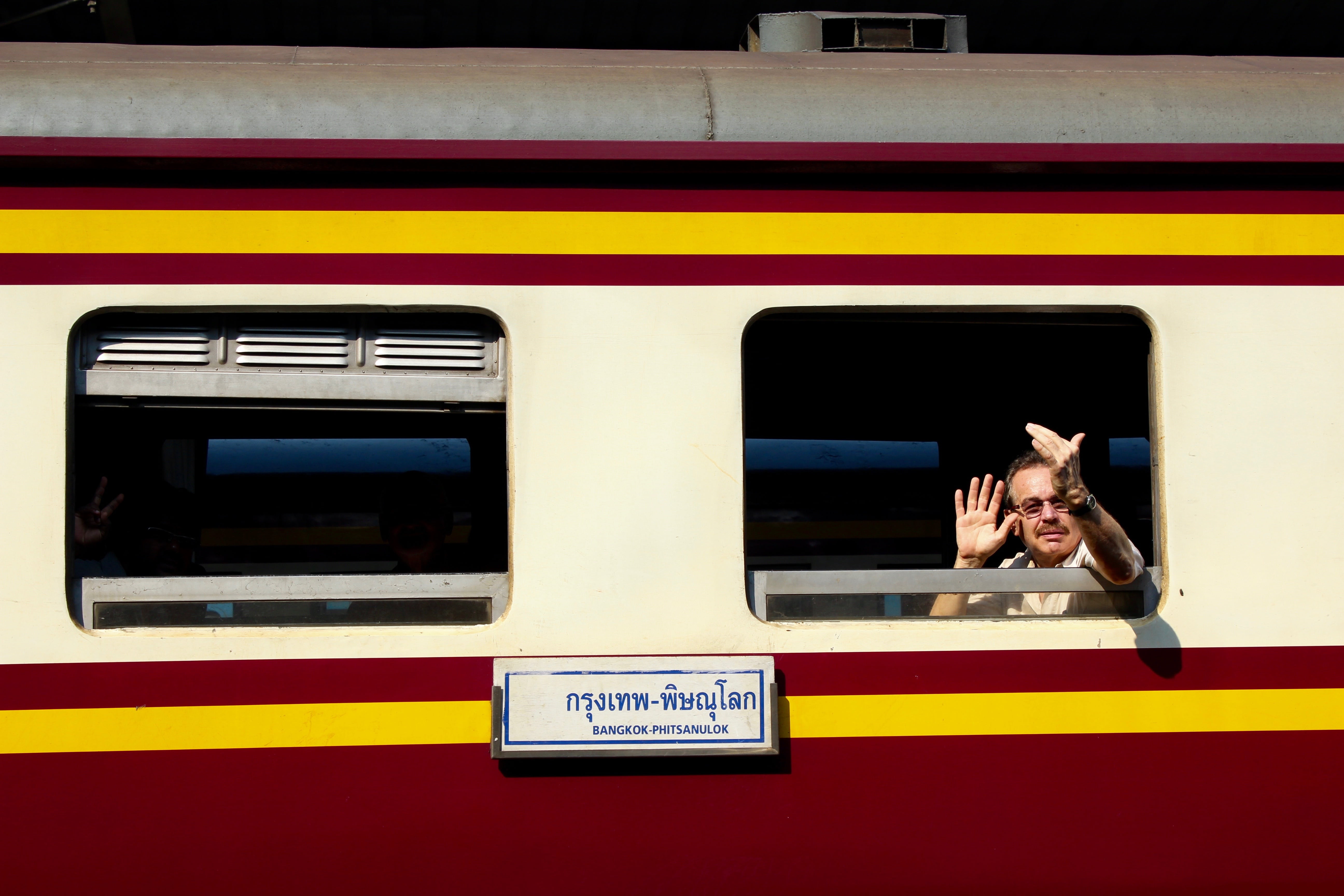 city, mode of transportation, on the move, railway, public transportation, outdoors, architecture, blurred motion, window, travel, concourse, transportation, HD Wallpaper