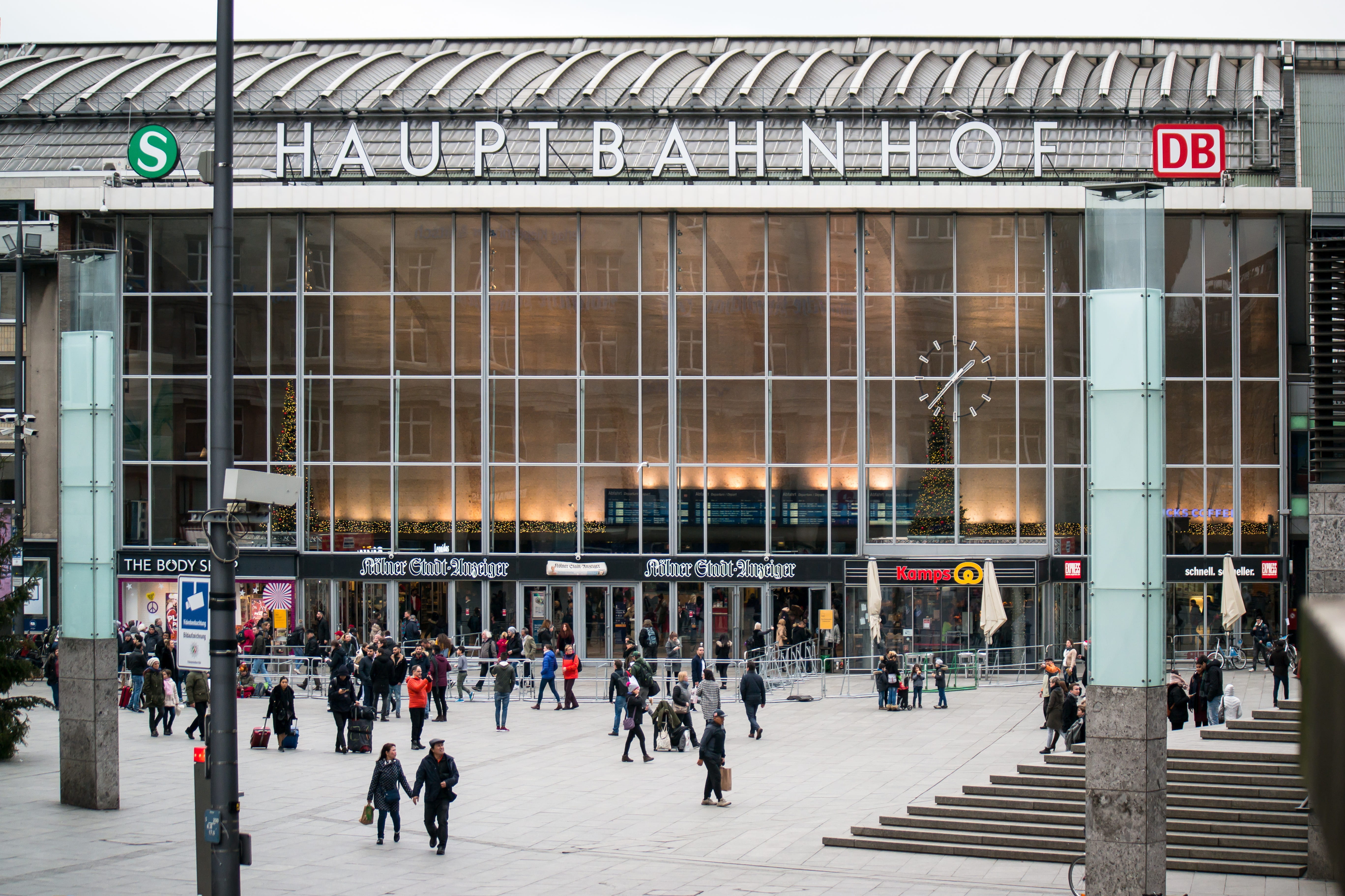 real people, city, text, 5K, railway station, travel, concourse, human, sign, space, walking, crowd, facade, leaving, street, station forecourt, central station, HD Wallpaper