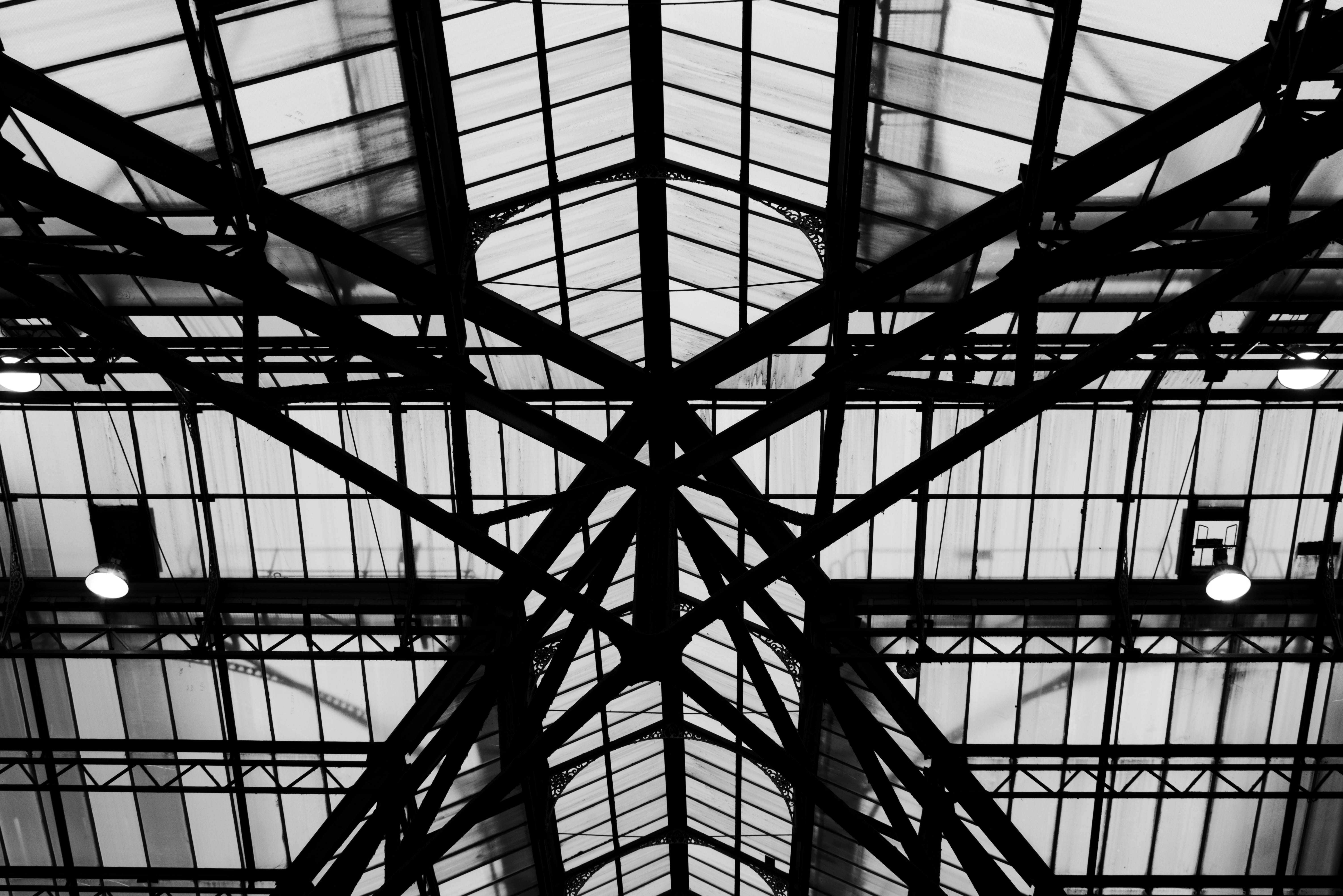 skylight, historic, london liverpool street, glass - material, directly below, indoors, roof beam, backgrounds, ceiling, day, complexity, low angle view, HD Wallpaper
