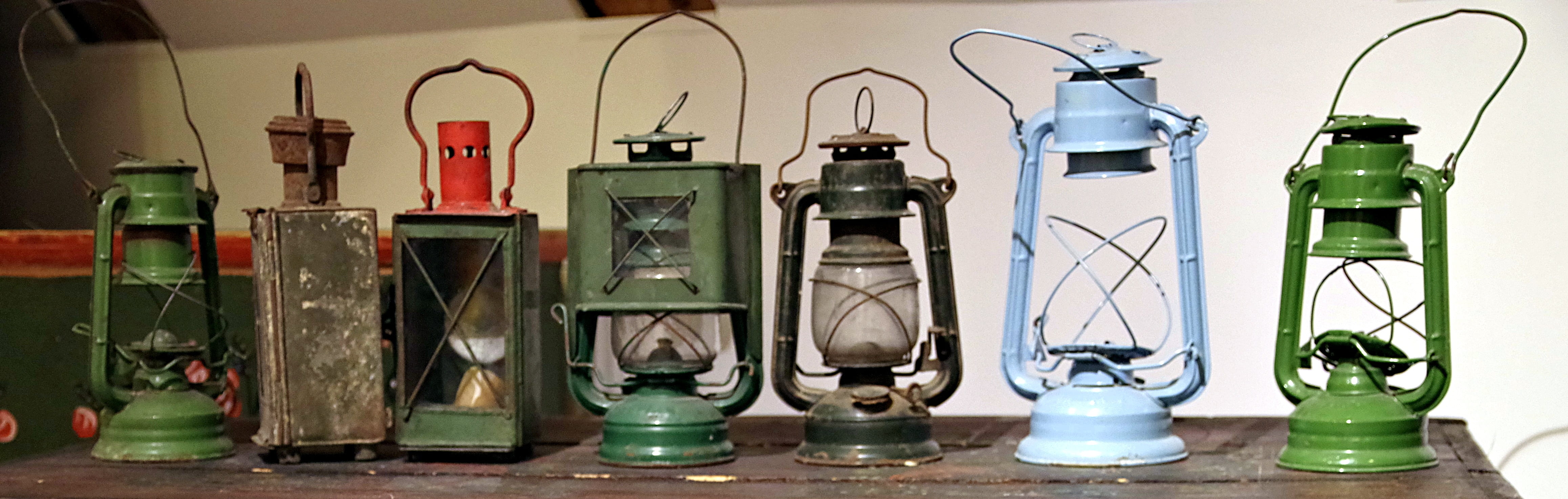 indoors, house, 4K, large group of objects, attic, time, decorative lamp, group of objects, karbidówka, seven, history, no people, shine, lamps, decorative lighting, HD Wallpaper