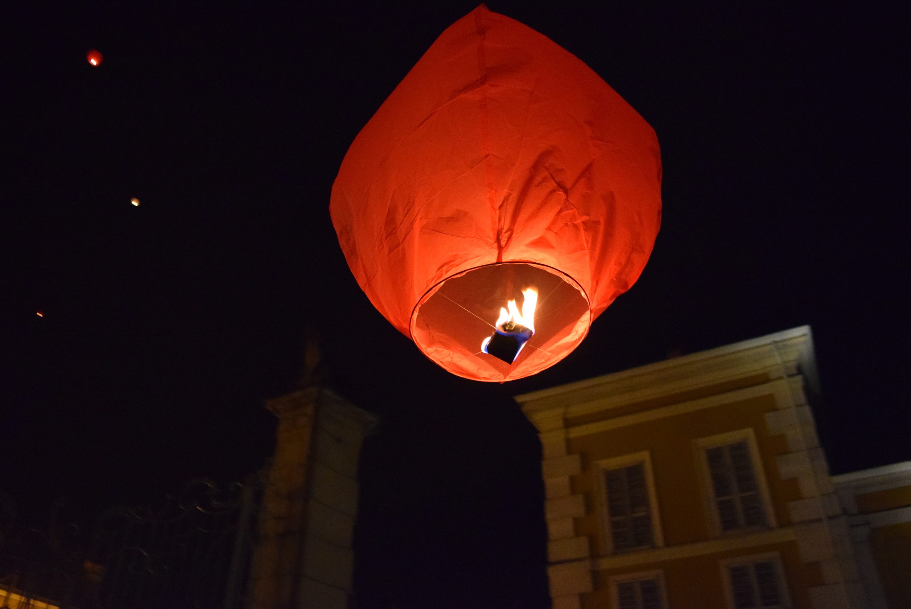 burning, night, festival, hot, cultures, low angle view, mid-air, sky, no people, minimongolfiera, lantern, 2K, lighting Equipment, chinese new year, electric Lamp, HD Wallpaper