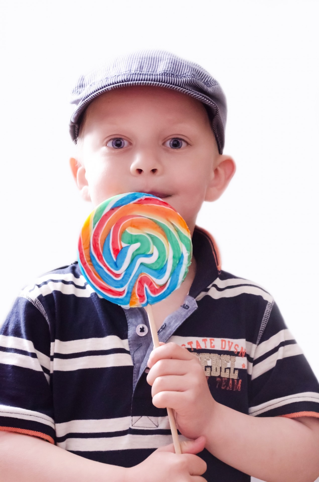 food and drink, sweet, shirt, lollipop, sweet food, holding, lollypops, kid, boy, innocence, black, treat, sugar, diabetes, food, junk, 1080P, smiling, Phone HD Wallpaper