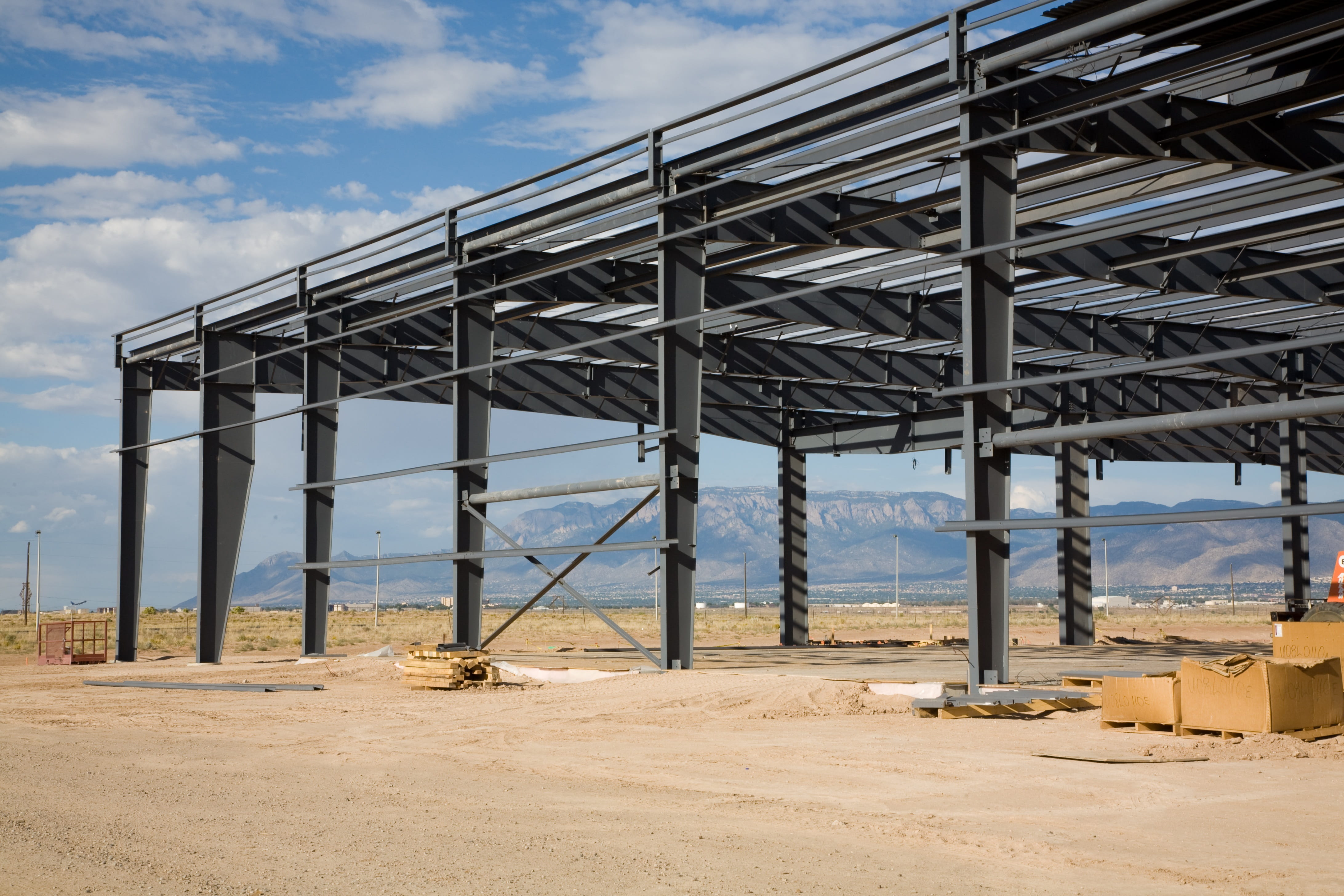 girder, architecture, outdoors, built structure, working, incomplete, sunlight, 4K, metal, build, construction site, no people, industry, architectural column, HD Wallpaper
