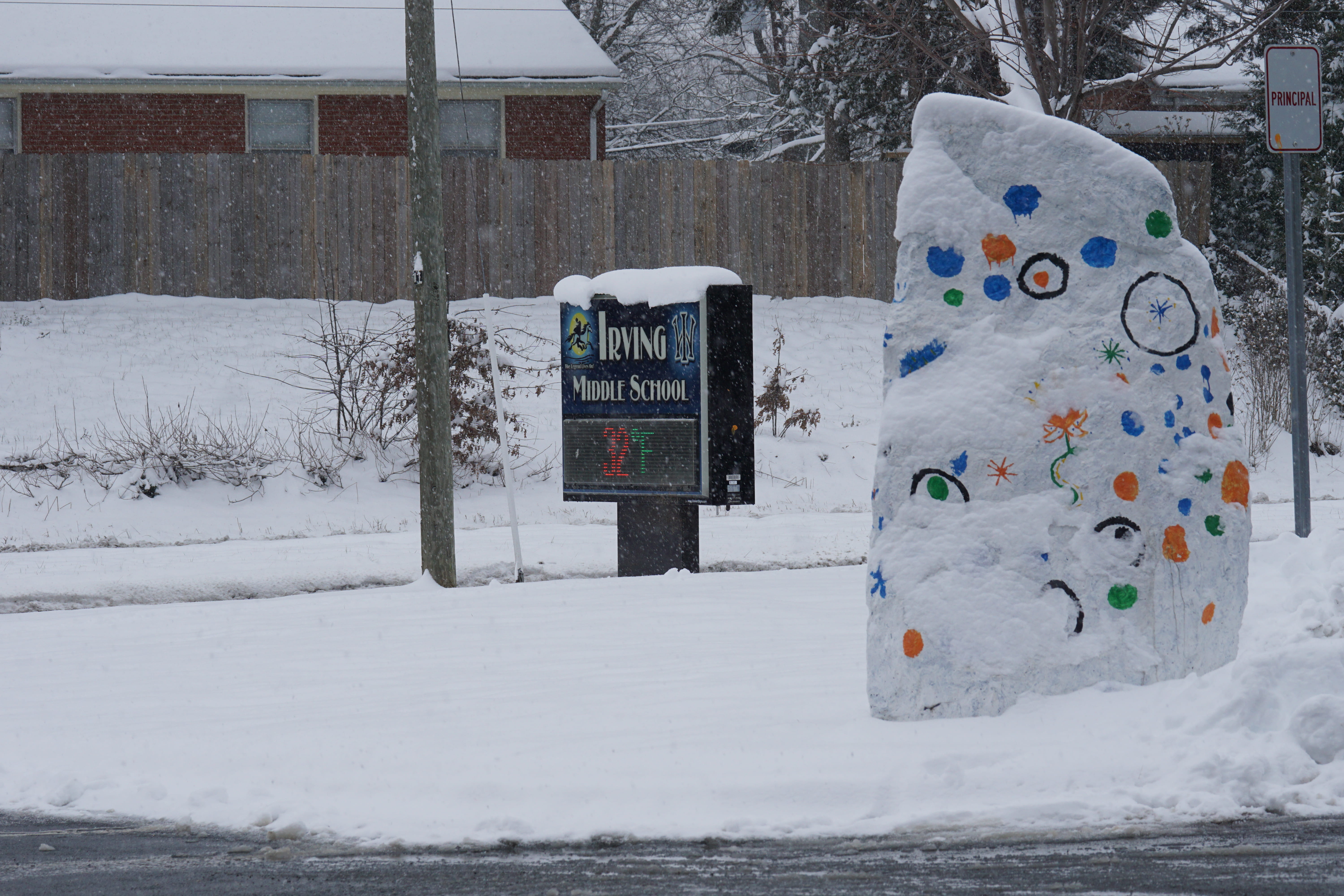 igloo, motel, storm, covering, sports, 5K, building, piste, snow, architecture, mailbox, no people, winter, inflatable, built structure, text, cold temperature, HD Wallpaper