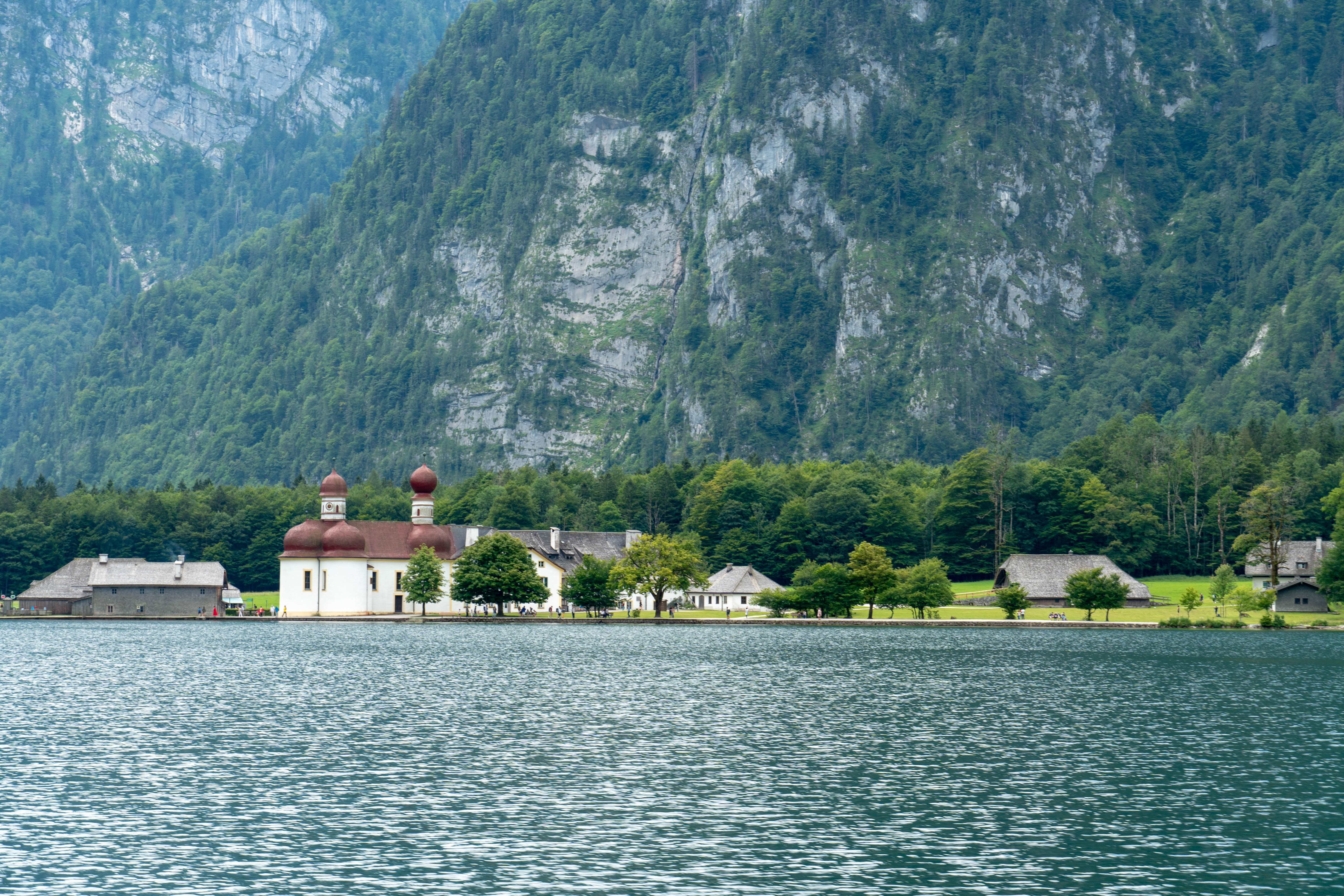 tranquil scene, pedestrians, outdoors, water, day, mountains, house, scenics - nature, architecture, lake, tranquility, plant, germany, built structure, HD Wallpaper