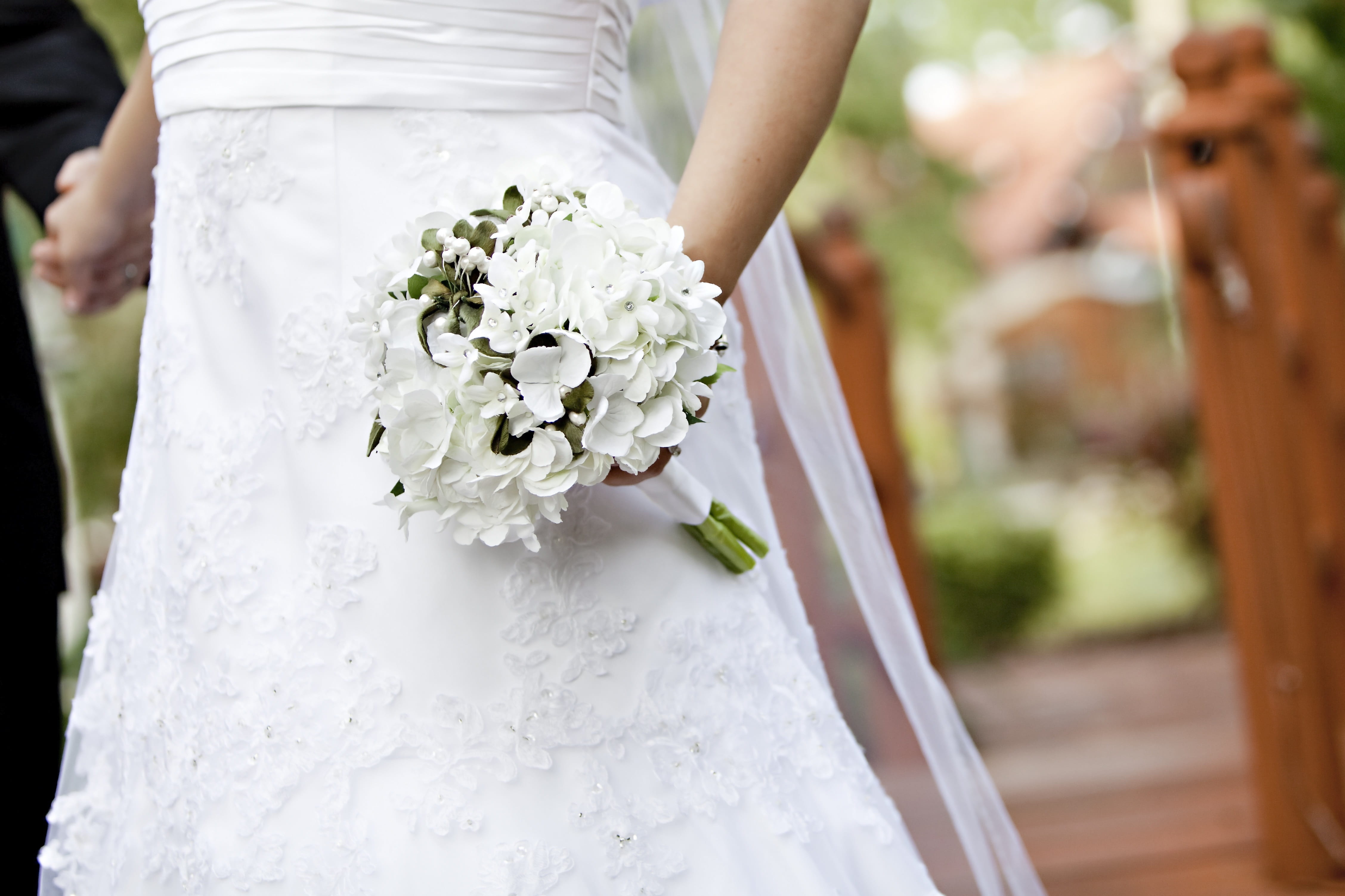 ceremony, flower arrangement, gown, love, focus on foreground, petaled, newlywed, white color, 4K, flowering plant, wedding dress, life events, wedding, HD Wallpaper