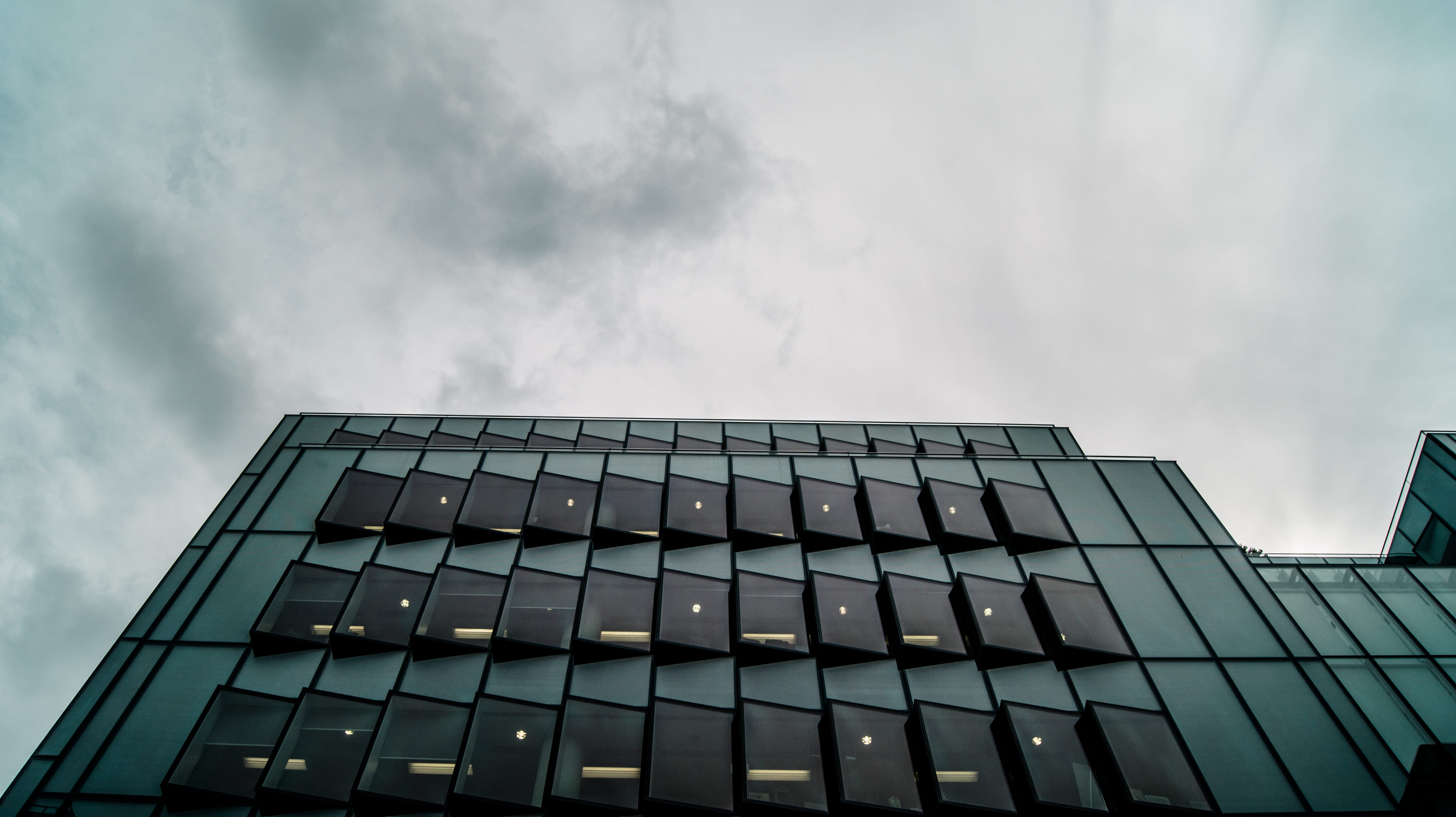 london, office, outdoors, business, brown, 4K, glass - material, building, blue, office building exterior, city, modern, no people, architecture, windows, HD Wallpaper
