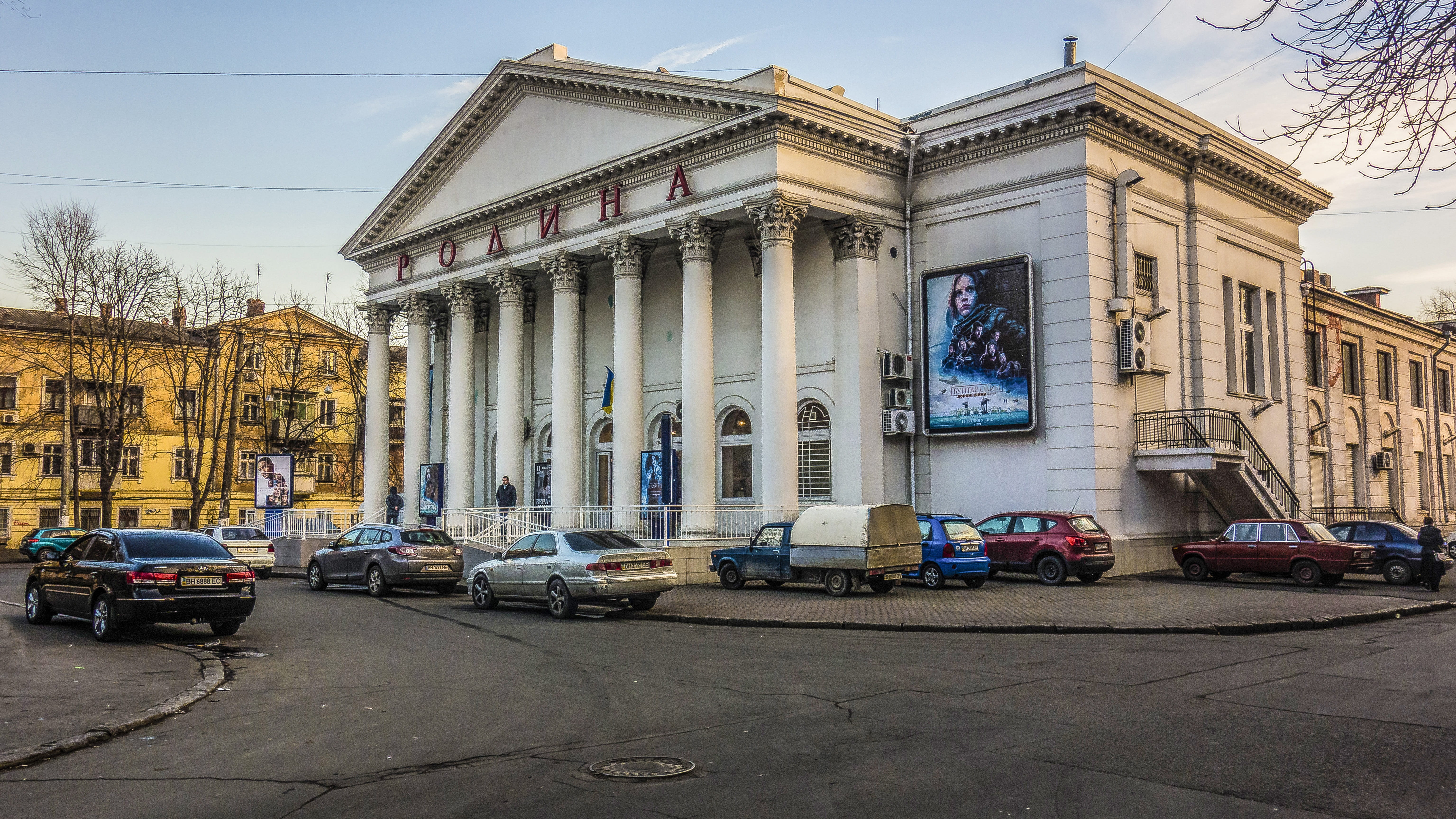 birthplace, machinery, 5K, cinema, plant, outdoors, architecture, city, incidental people, road, nature, odessa, day, car, asphalt, building, mode of transportation, HD Wallpaper
