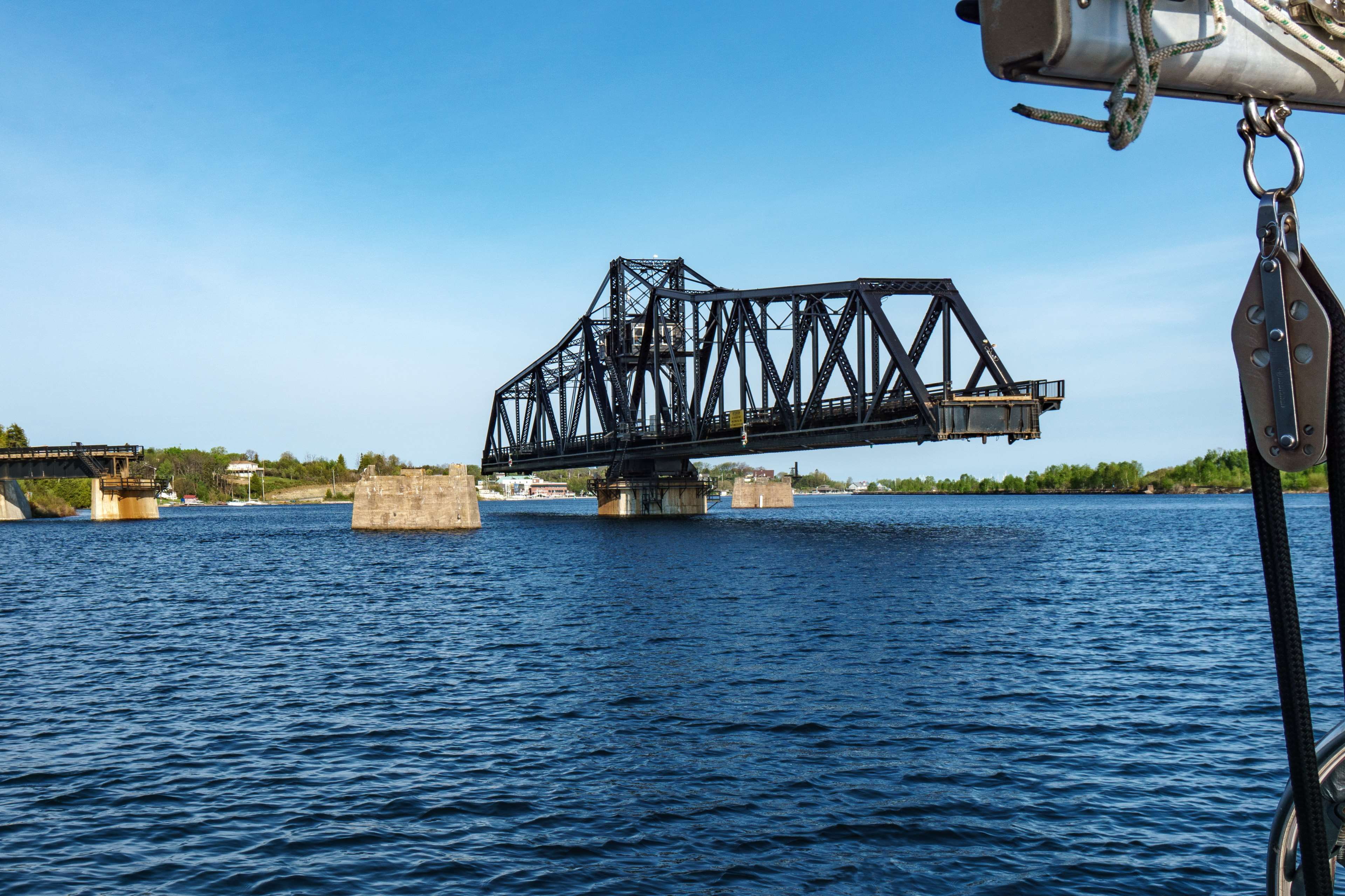 bridge - man made structure, blue, building exterior, nature, outdoors, water, rippled, connection, clear sky, no people, waterfront, 4K, built structure, HD Wallpaper