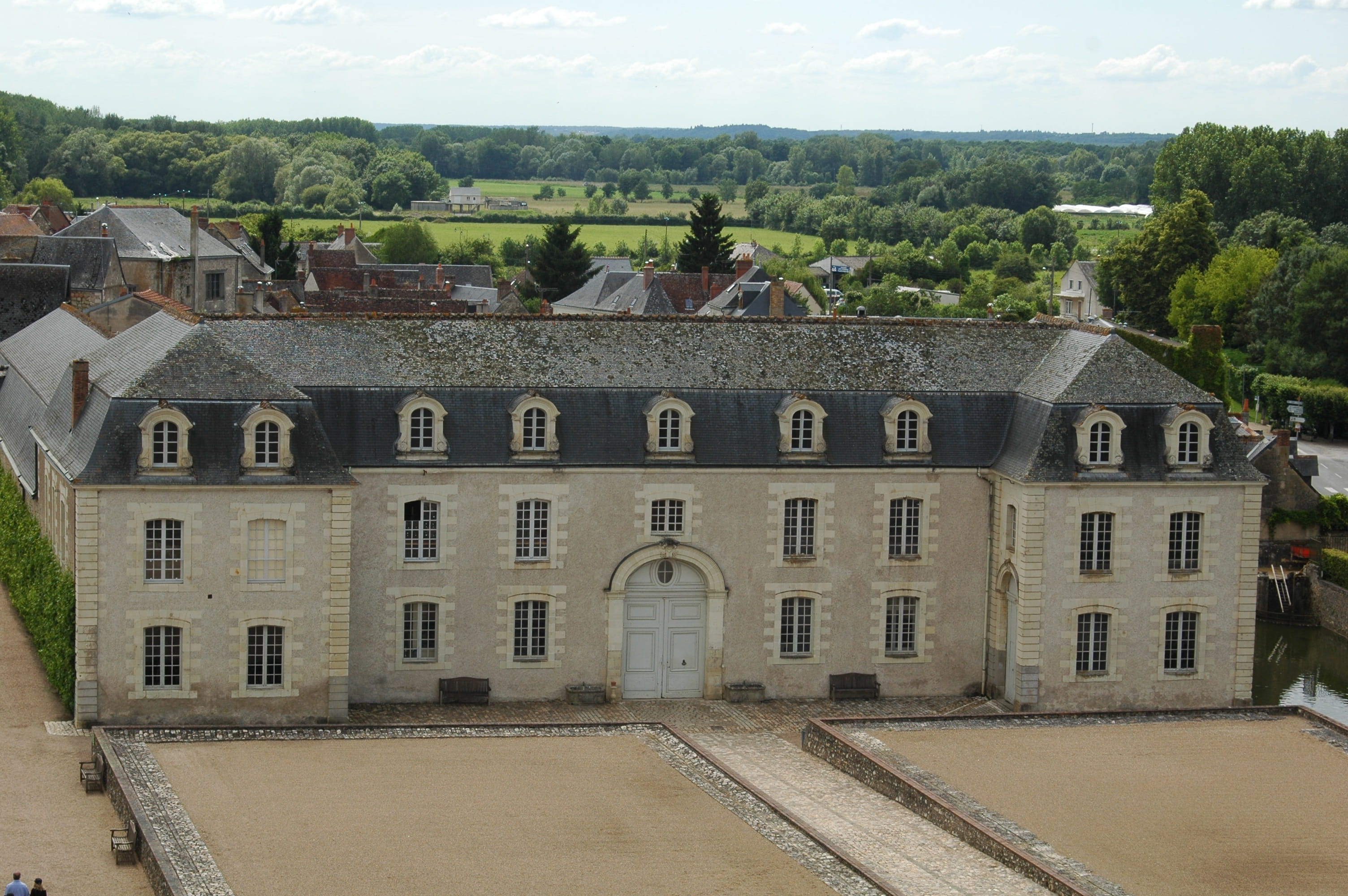 old fortress, roof, built structure, house, nature, row house, france, street, cloud - sky, history, Chateau De Villandry, outdoors, villandry, building, HD Wallpaper