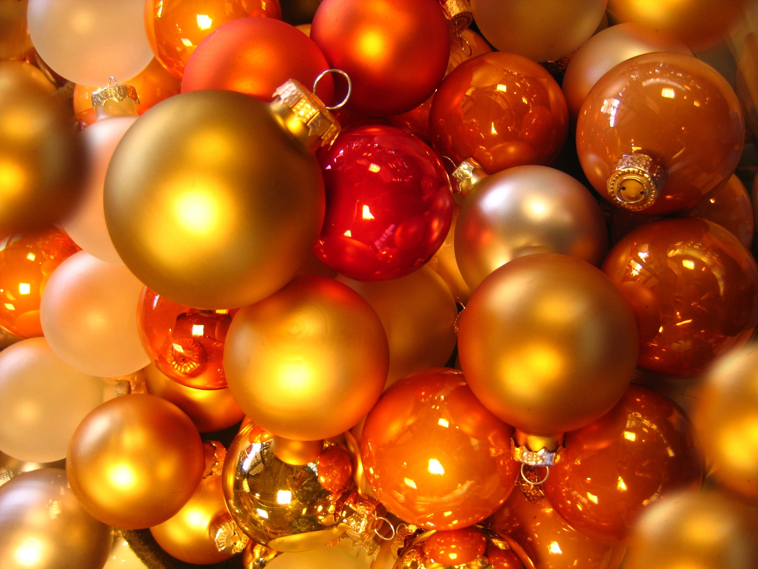 gold colored, event, christmas decoration, backgrounds, reflection, glaskugeln, large group of objects, balls, bauble, christmas motif, abundance, father christmas, HD Wallpaper