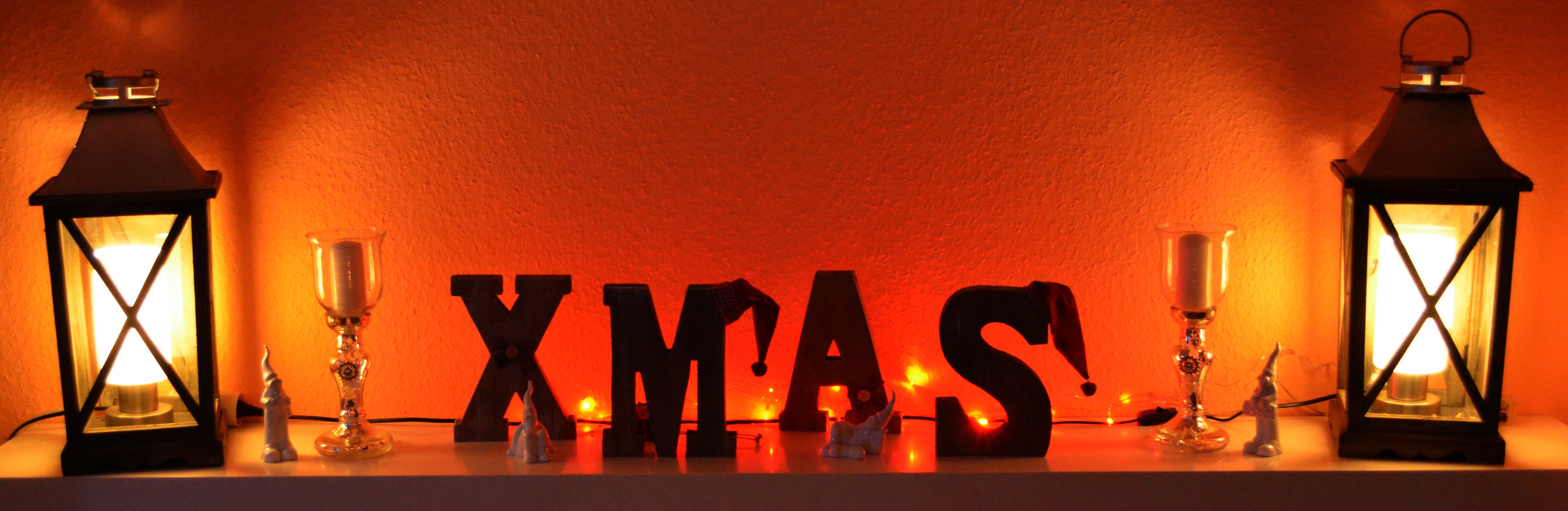 restaurant, night, christmas motif, nightlife, bar - drink establishment, text, neon, capital letter, x mas, indoors, christmas eve, christmas time, no people, HD Wallpaper