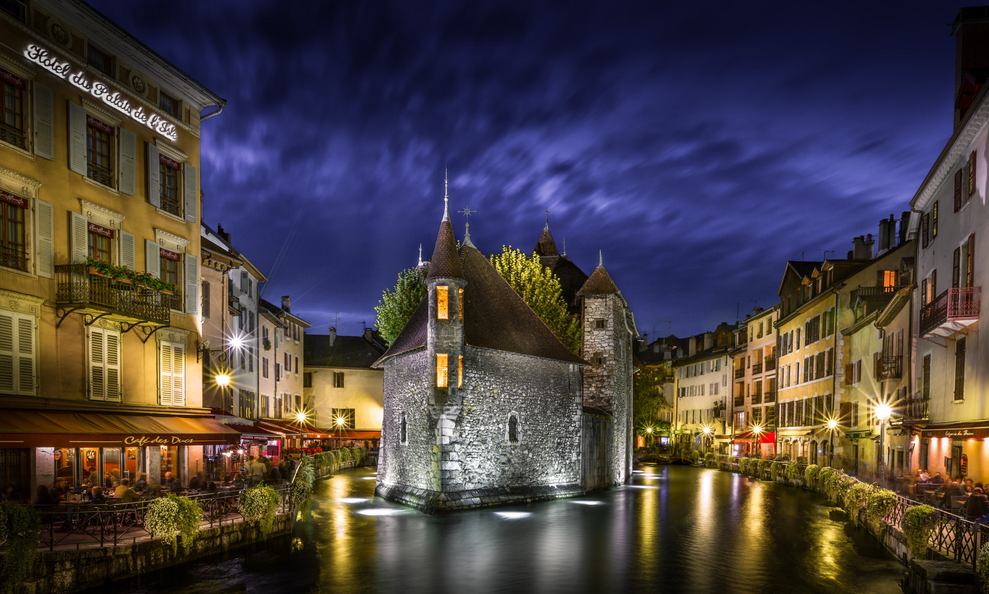 clouds, 1080P, the hotel, Palais de lisle, France, people, night, the sky, channel, Annecy, HD Wallpaper