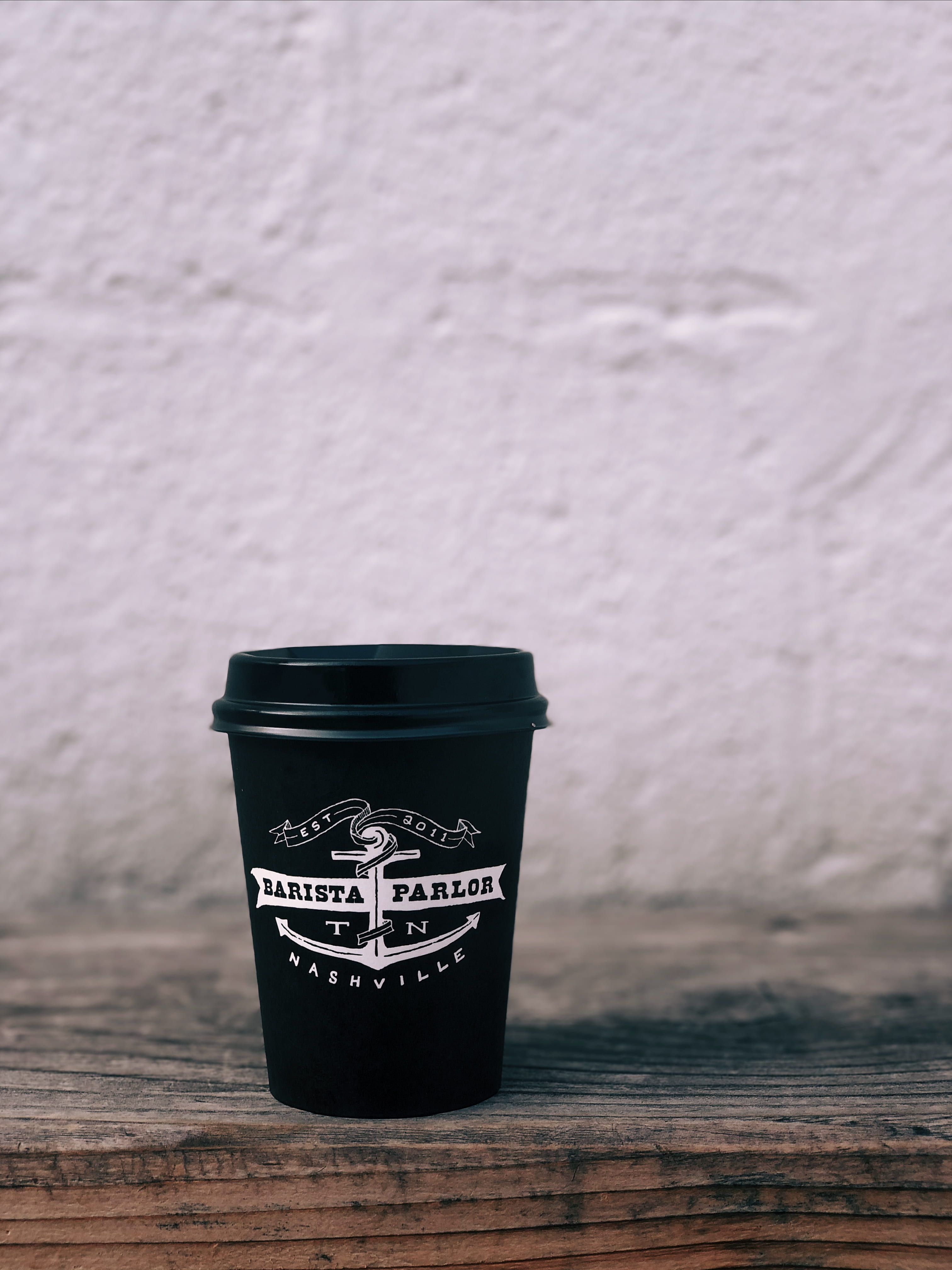 closeup, 4K, nature, still life, single object, table, garbage bin, wall - building feature, detail, paper cup, communication, text, nashville, white, Phone HD Wallpaper