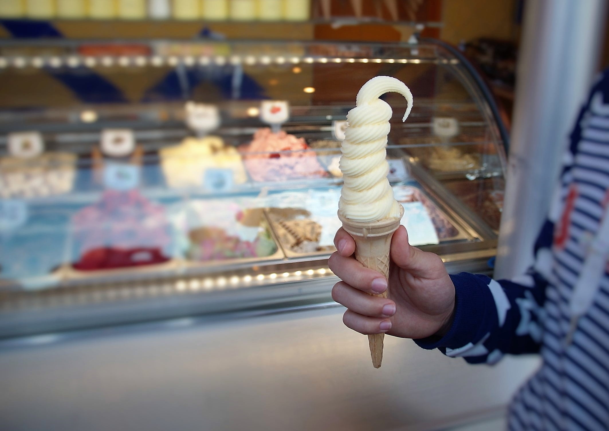 frozen sweet food, store, ice cream parlor, hand, confectioners, food, cone, unhealthy eating, dairy product, ice cream cone, one person, 1080P, sweet, HD Wallpaper