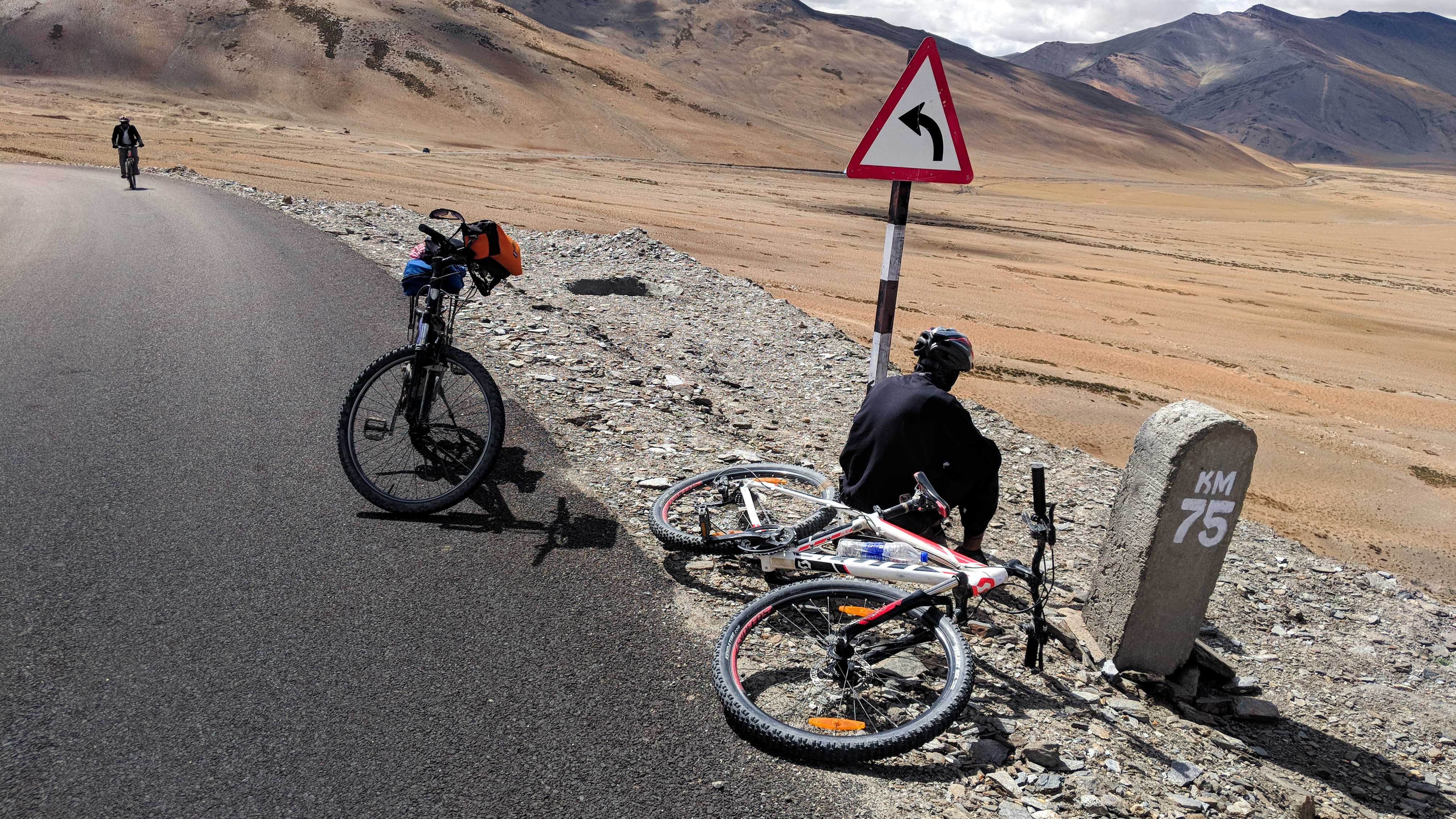 nature, road, sport, transportation, road sign, riding, people, landscape, 4K, travel, land vehicle, activity, ride, bicycle, outdoors, leisure activity, HD Wallpaper