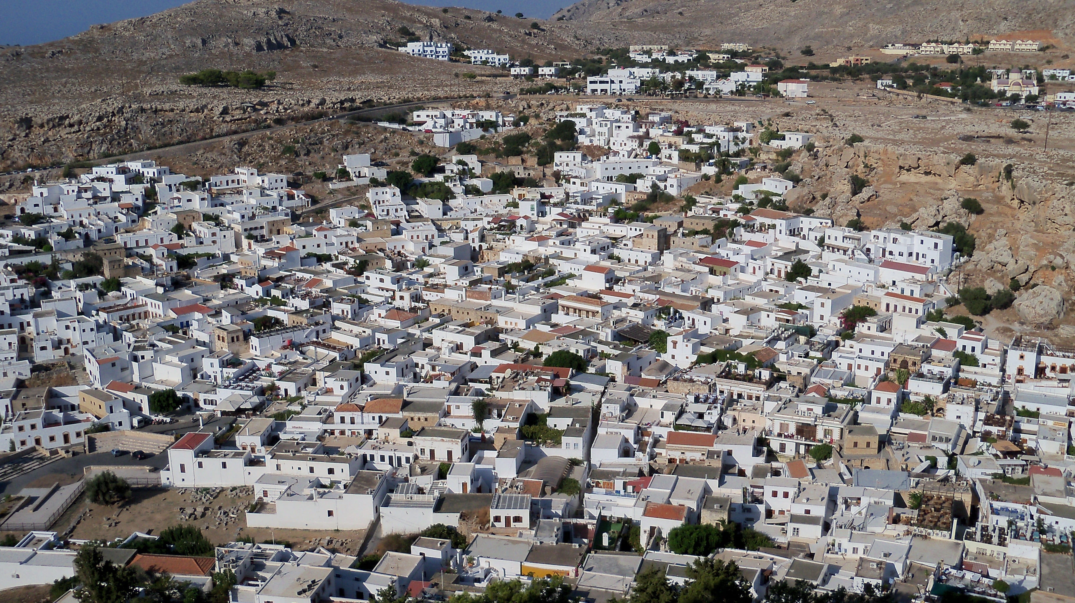 roof, outdoors, building exterior, 2K, nature, crowded, high angle view, cityscape, lindos, community, rhodes, day, city, architecture, land, built structure, HD Wallpaper