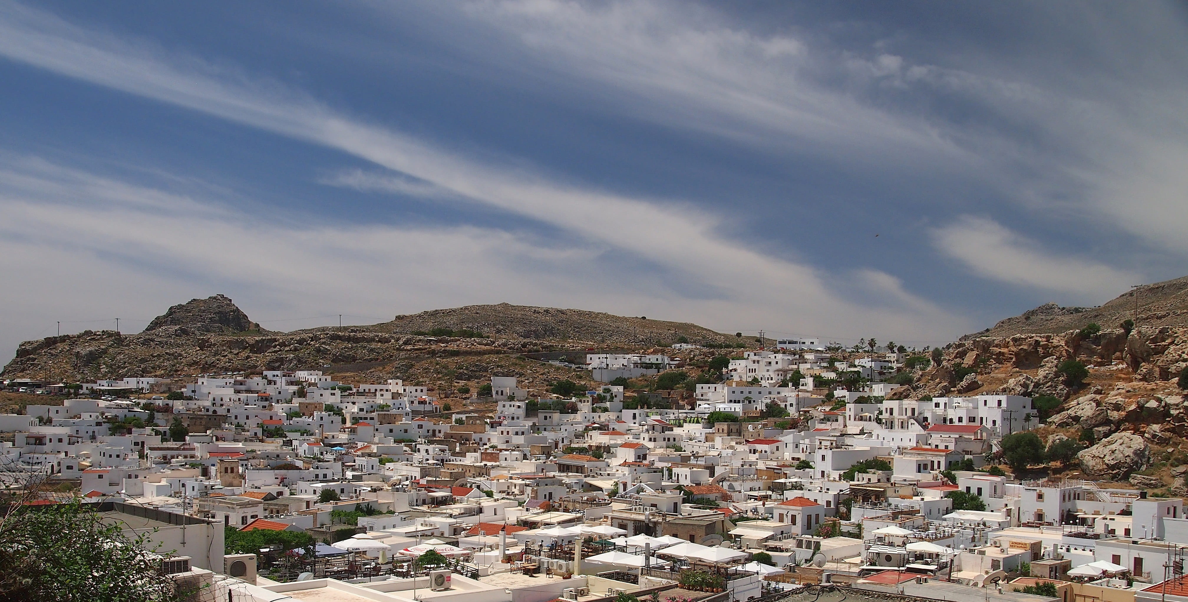 building exterior, settlement, architecture, house, residential district, outdoors, cloud - sky, cityscape, lindos, built structure, rhodes, city, sky, HD Wallpaper