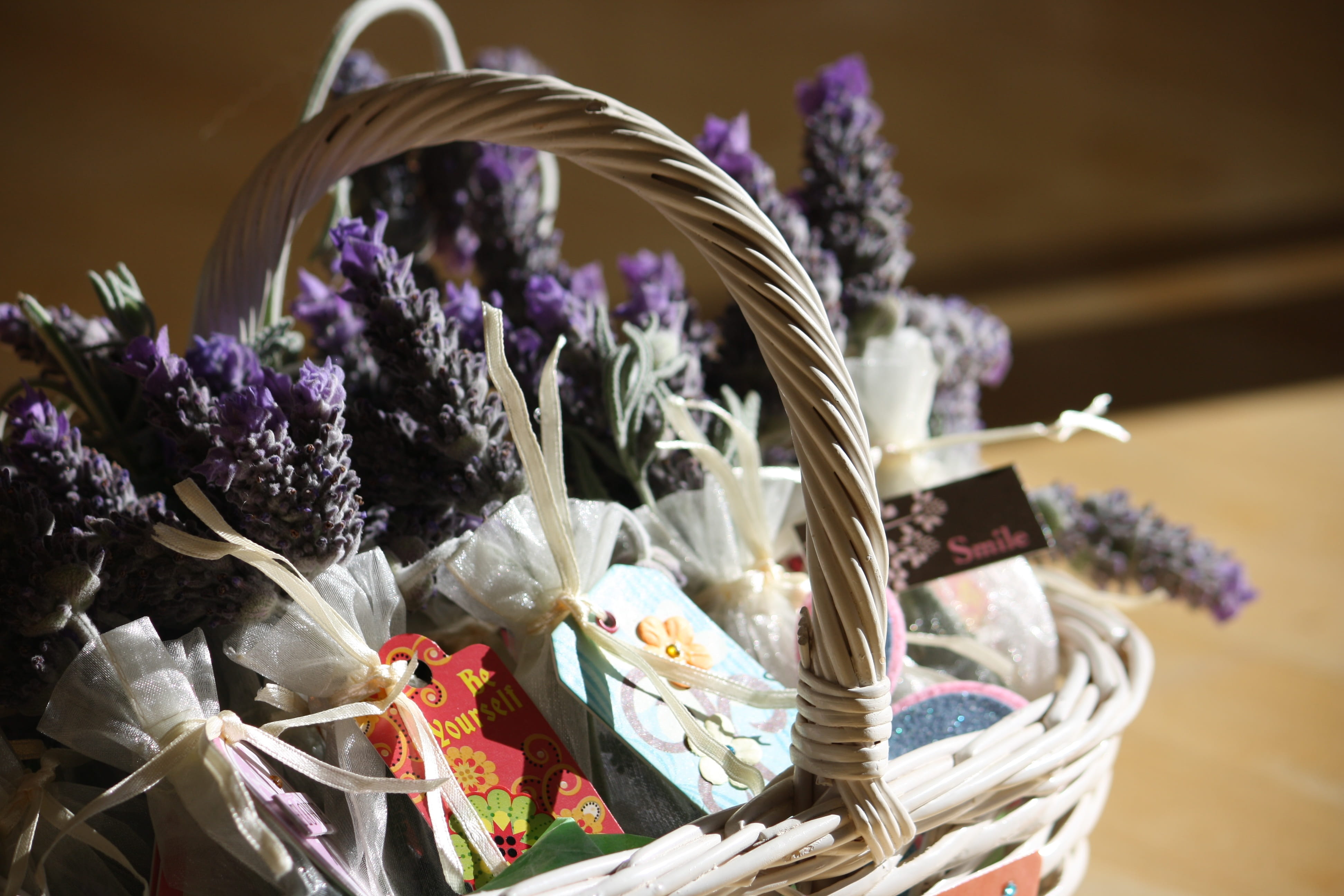 indoors, 4K, Basket, close-up, flowering plant, freshness, plant, celebration, Flower, french, choice, nature, bunch of flowers, lavender flower, gift, HD Wallpaper