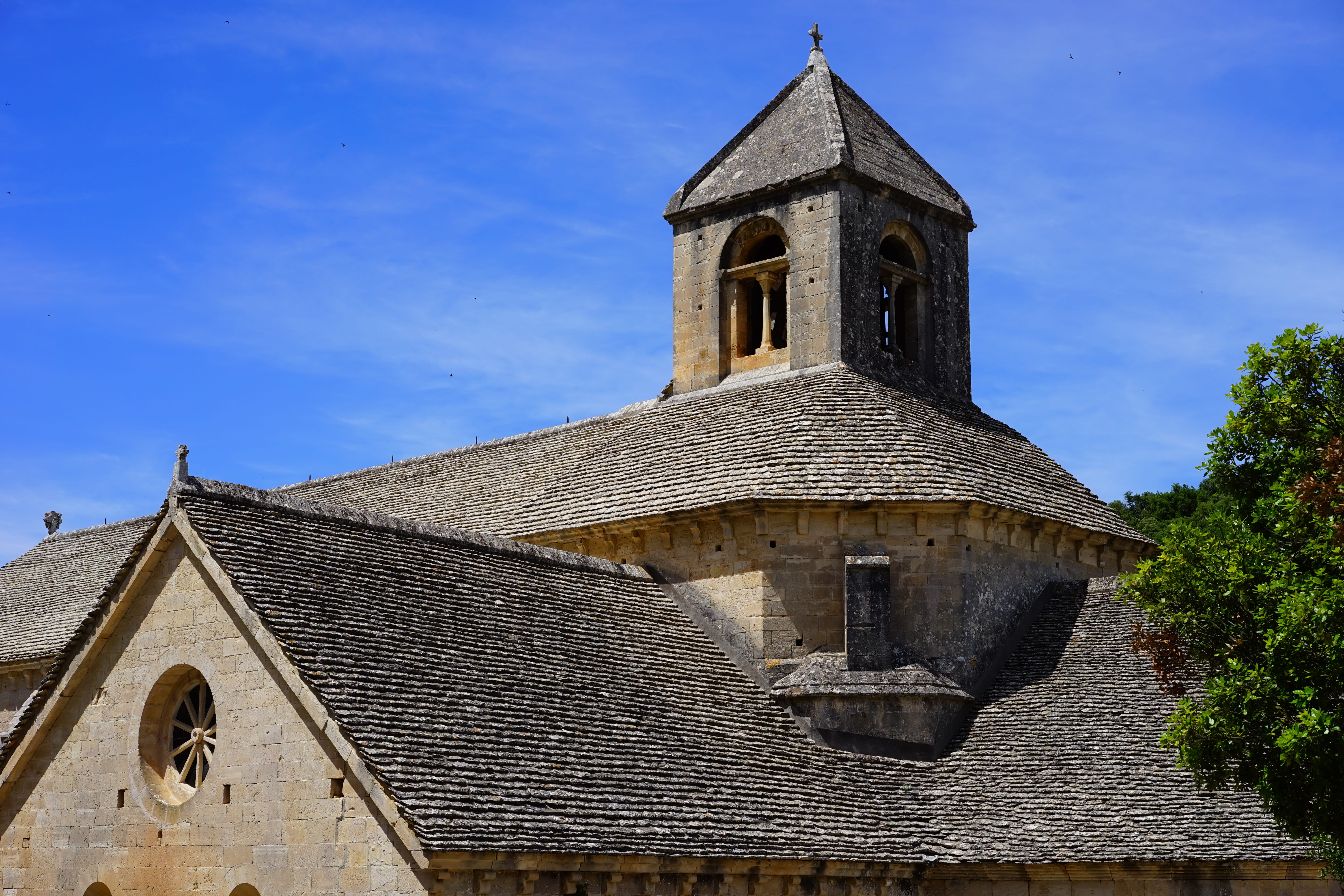 the order of cistercians, tower, cistercian monks, sky, abbey church, bistum avignon, no people, low angle view, zisterzienser, notre dame de sénanque, HD Wallpaper