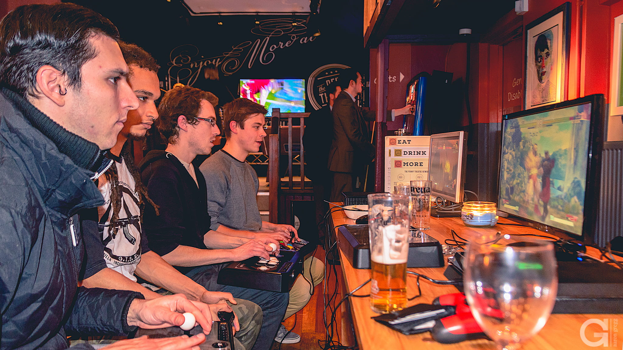 drink, people, group, adult, nightlife, gaming, business, leisure activity, arcade, communication, 1080P, refreshment, playing, group of people, beer, HD Wallpaper