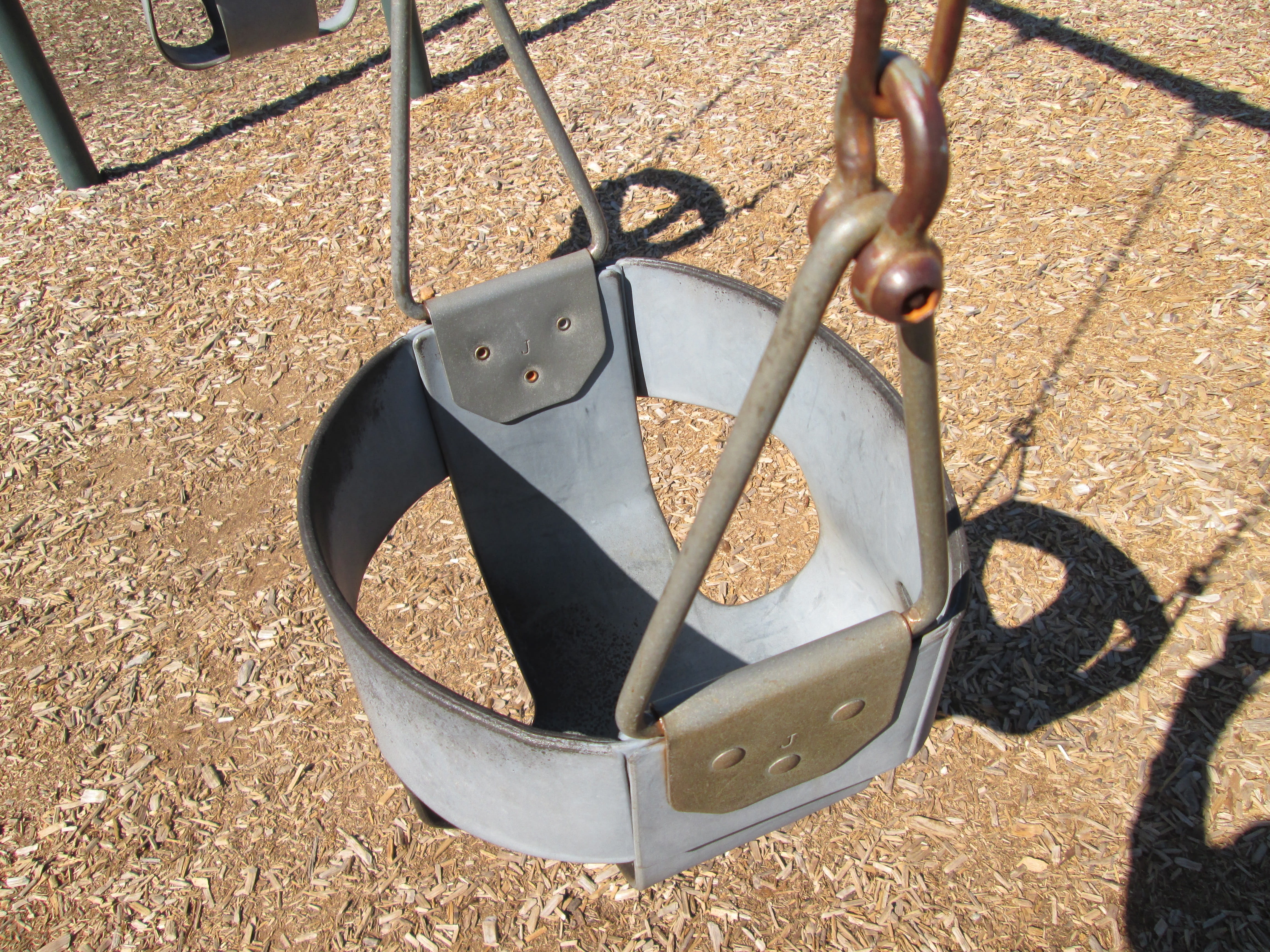 shadow, pattern, leisure, close-up, nature, swinging, park, container, play, children, swing, fall, chain, outside, day, playground, 4K, wrought iron, HD Wallpaper
