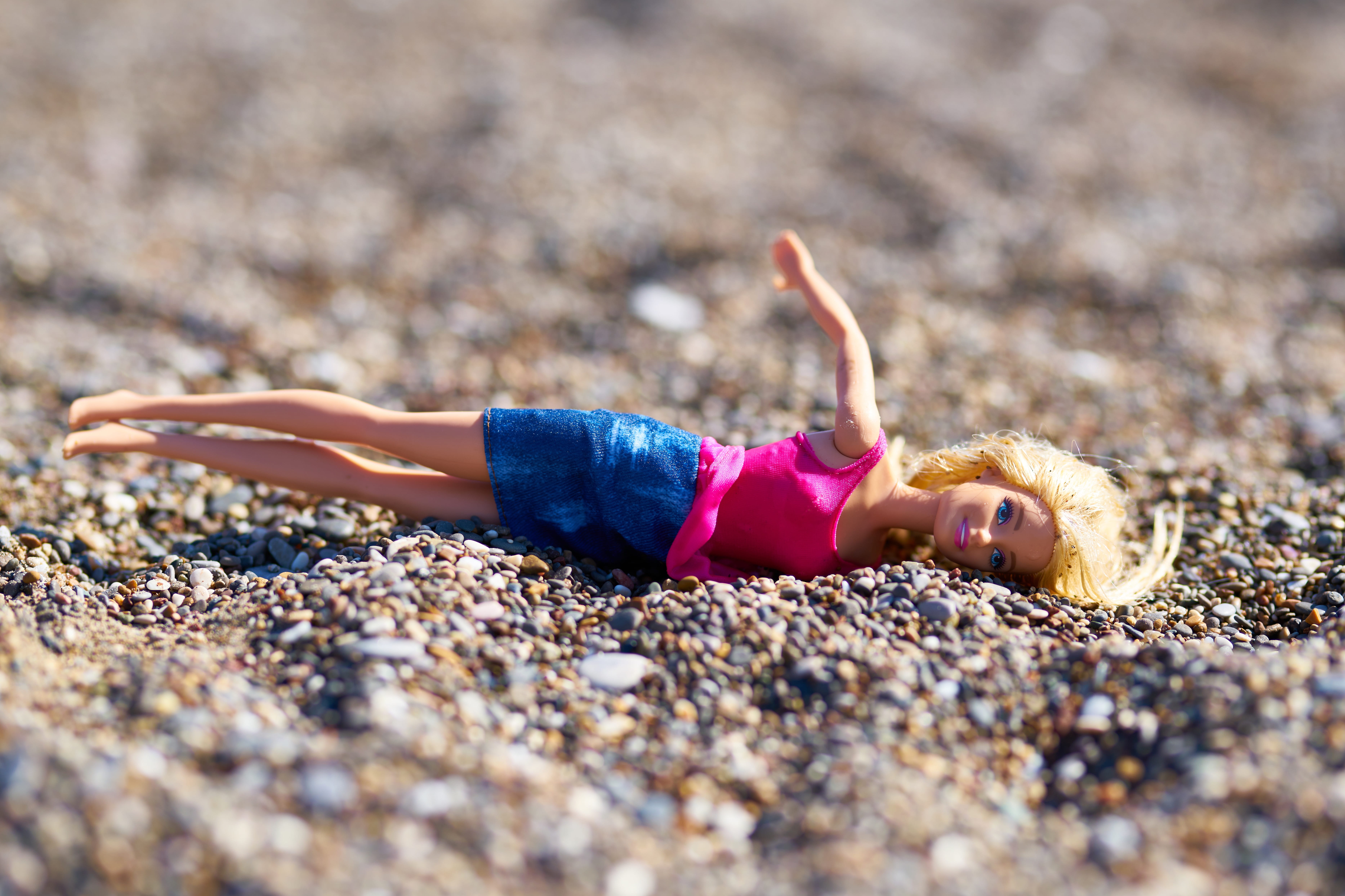5K, land, travel, marine, child, little, woman, baby, tiny, sand, human arm, childhood, selective focus, arms raised, entertainment, casual clothing, outdoors, HD Wallpaper