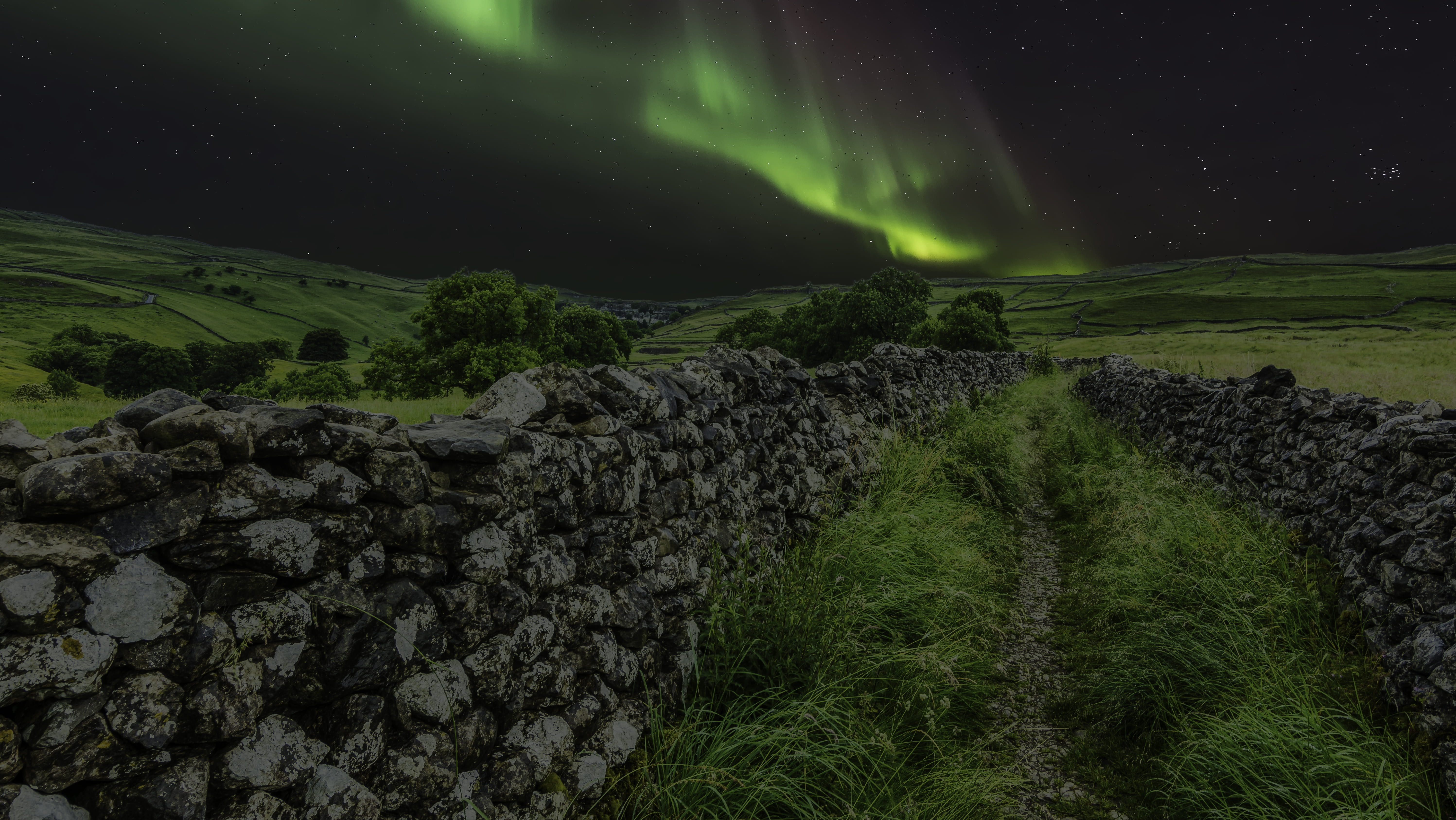 environment, night, rock, yorkshire dales, beauty, northern lights, stars, stone wall, tranquil scene, beauty in nature, malham cove, nature, 5K, surrounded, HD Wallpaper