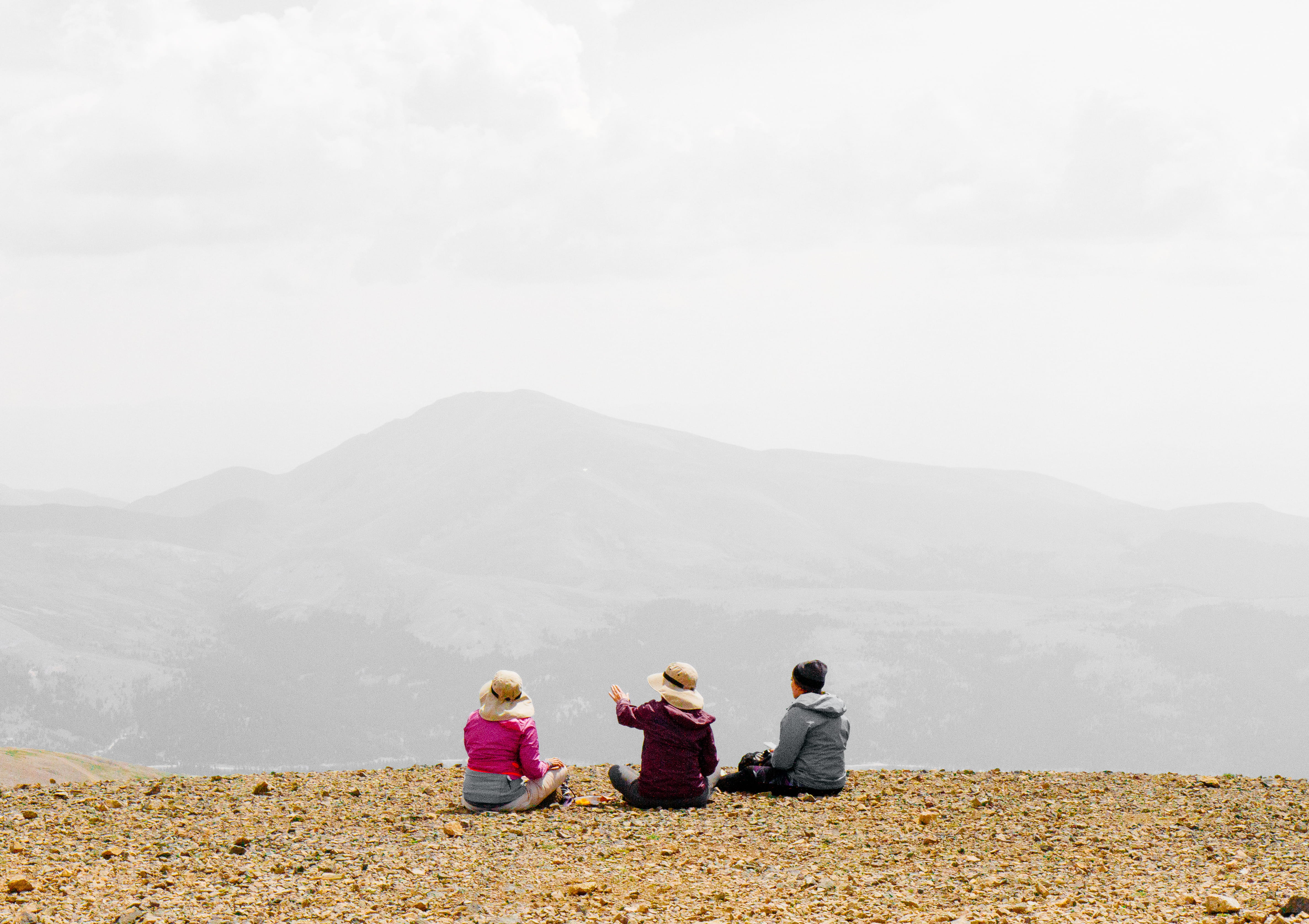 friends, togetherness, united states, rear view, cold, adventure, non-urban scene, colorado, 4K, explore, hanging out, 14er, women, mountains, outdoors, HD Wallpaper