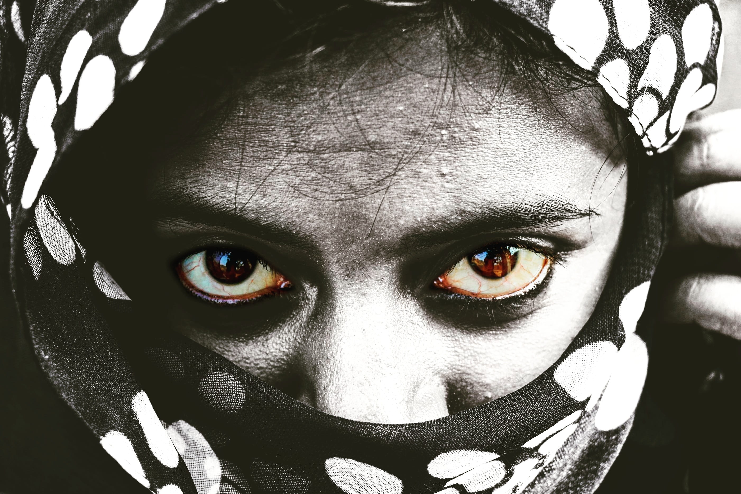 style, art, desktop, close-up, young adult, eye, fashion, young, vicious, 2K, beautiful, child, headshot, indoors, scarf, human face, dark, leisure activity, HD Wallpaper