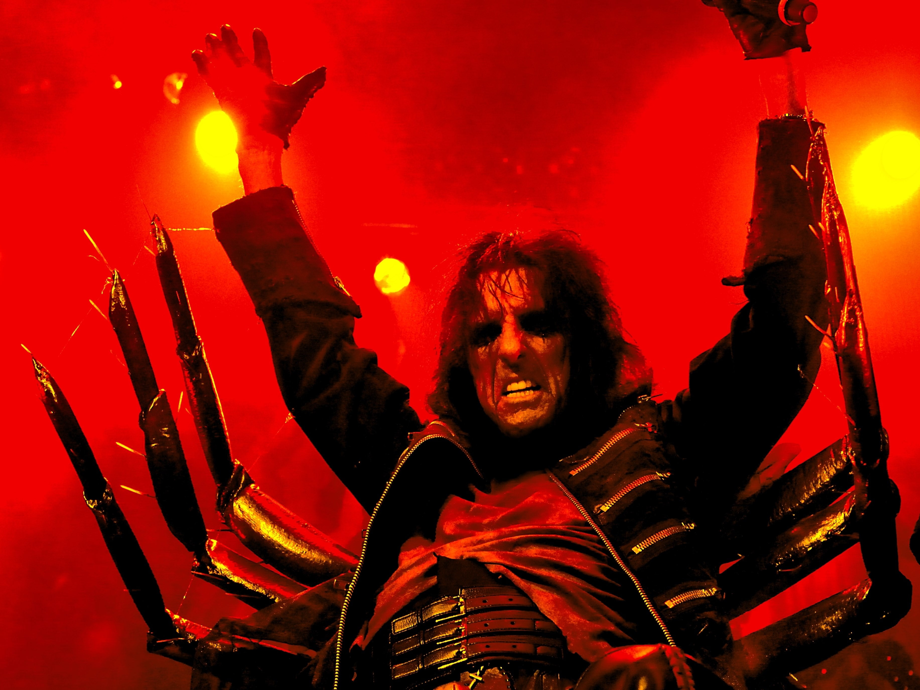 headshot, real people, architecture, 2K, leisure activity, mid adult men, emotion, one person, men, celebration, waist up, males, mouth, mid adult, alice cooper, HD Wallpaper