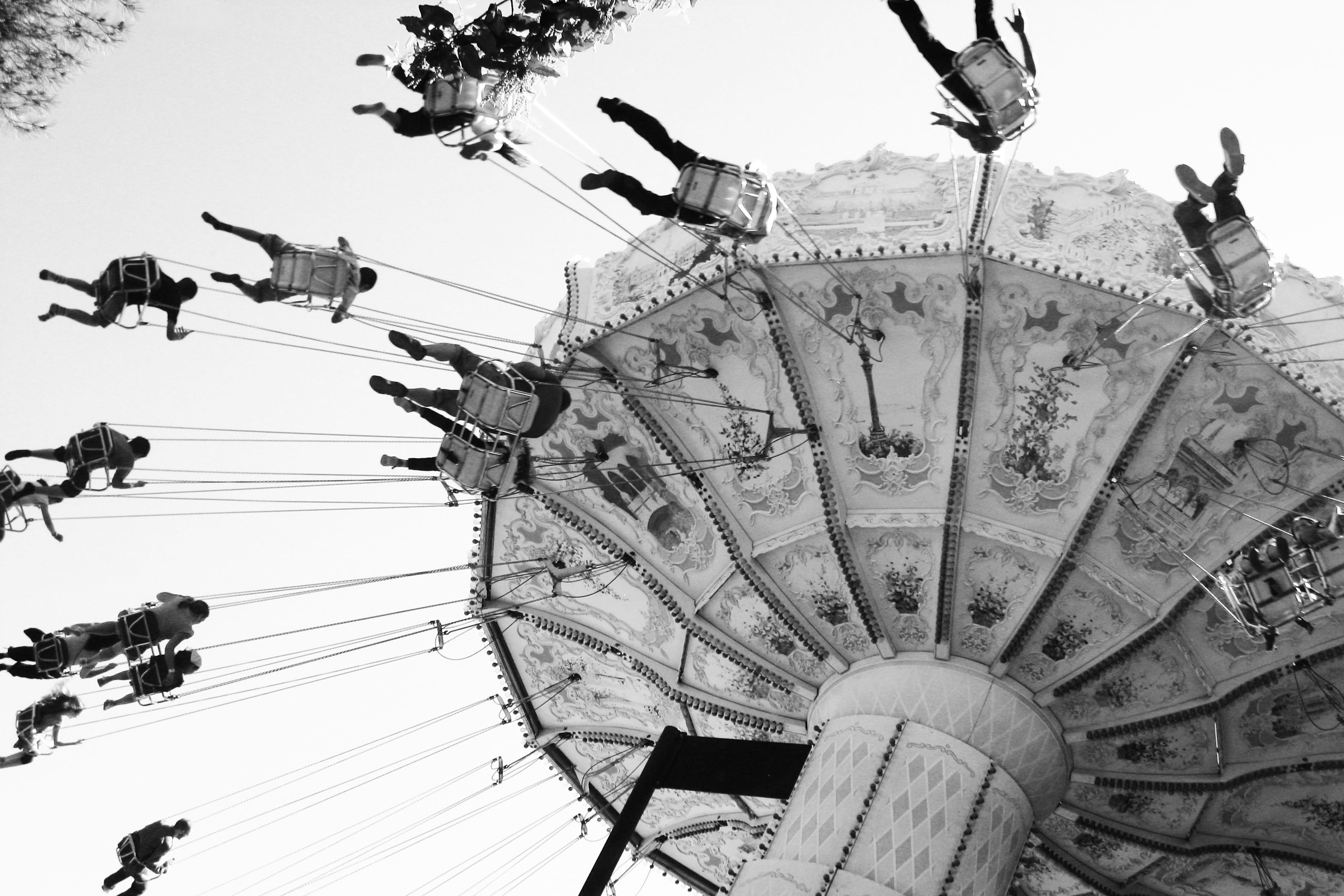 outdoors, architecture, ferris wheel, amusement park, real people, arts culture and entertainment, attractions, sky, amusement park ride, incidental people, HD Wallpaper